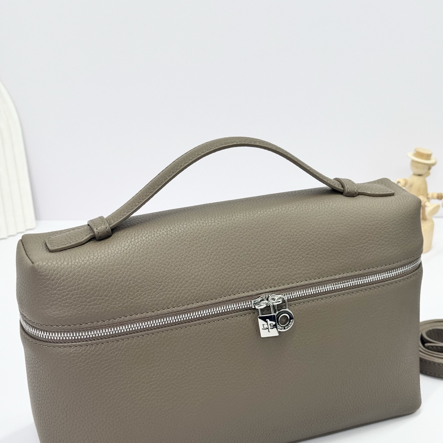Loro Piana Leather L19 Extra Pocket - Brown Crossbody