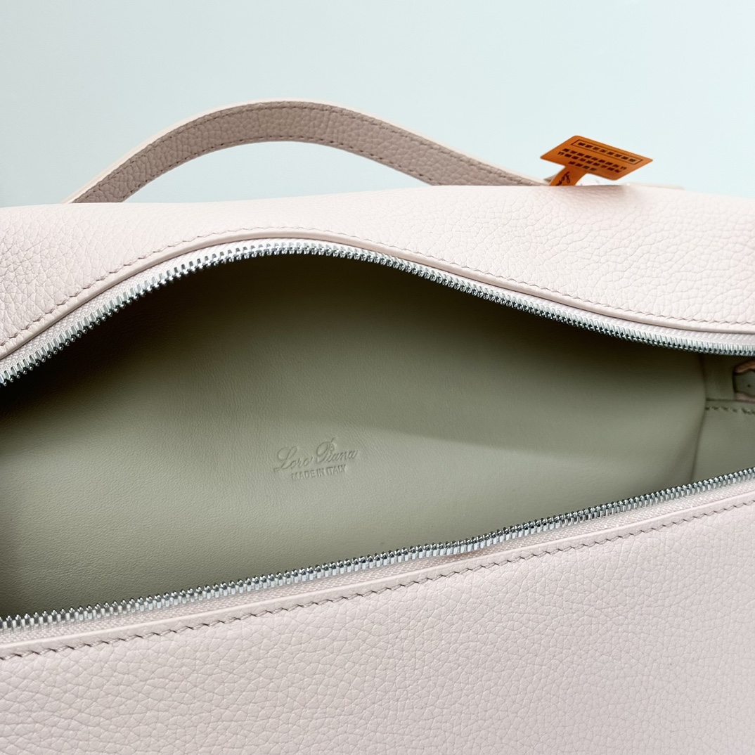 Loro Piana Leather L19 Extra Pocket - pink Crossbody