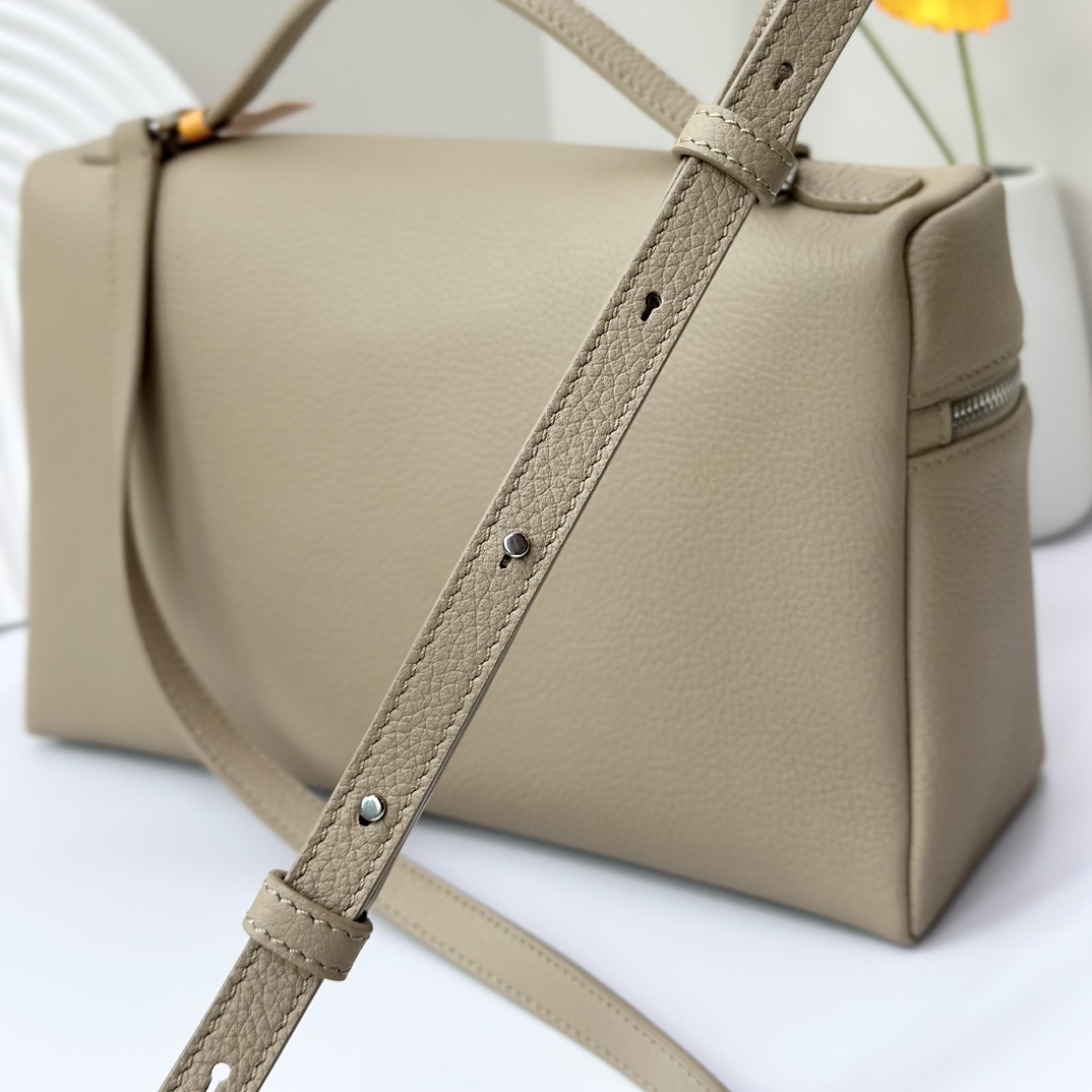 Loro Piana Leather crossbody bag Loro Piana Brown in Leather -