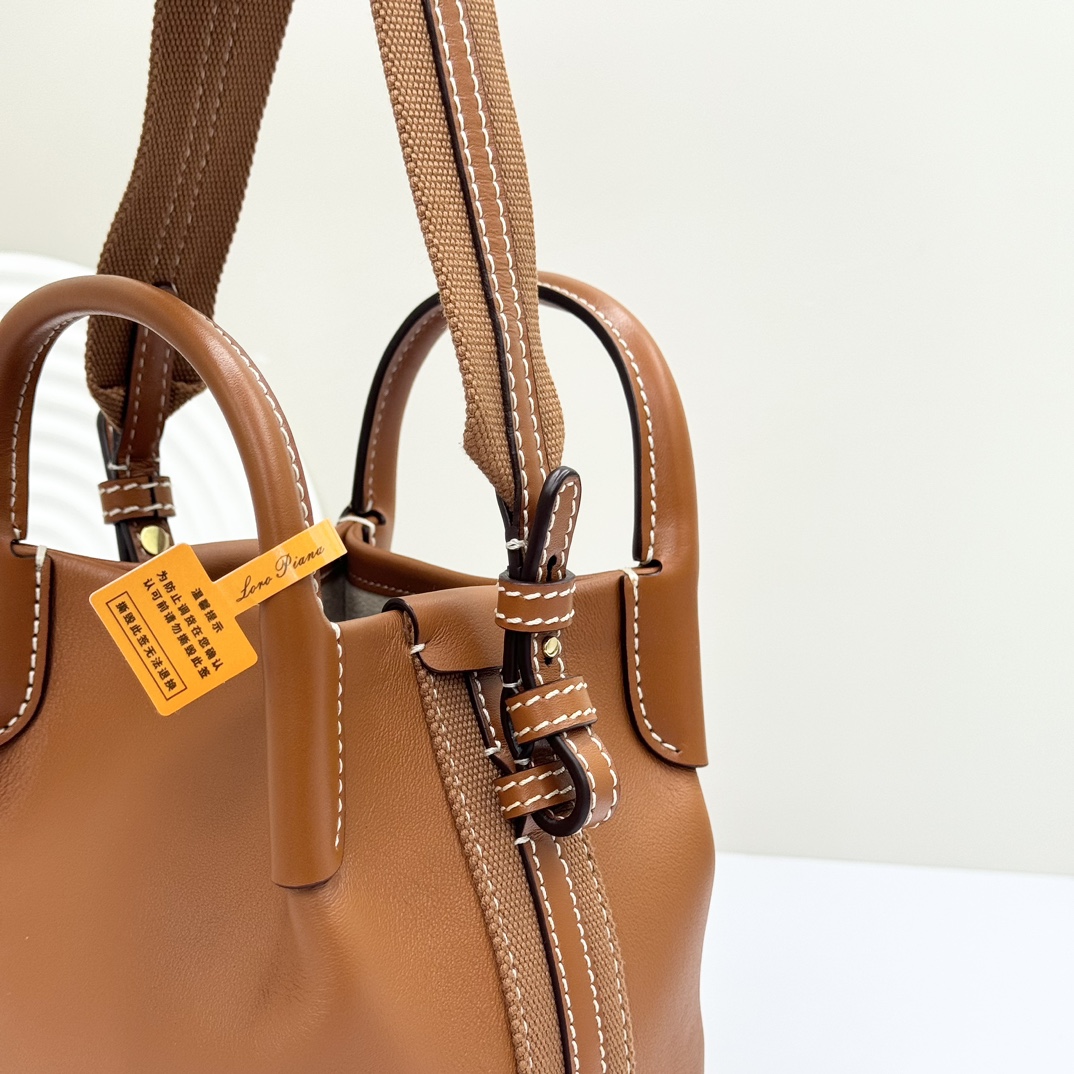 Loro Piana Micro Bale bag Smooth Calfskin Warm Tan | Loro Piana