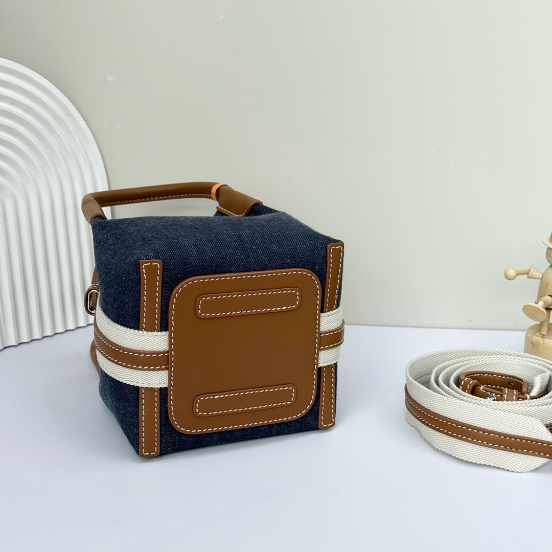 Loro Piana Small Bale Bag Denim Flower® SURGE BLUE/ WHEAT