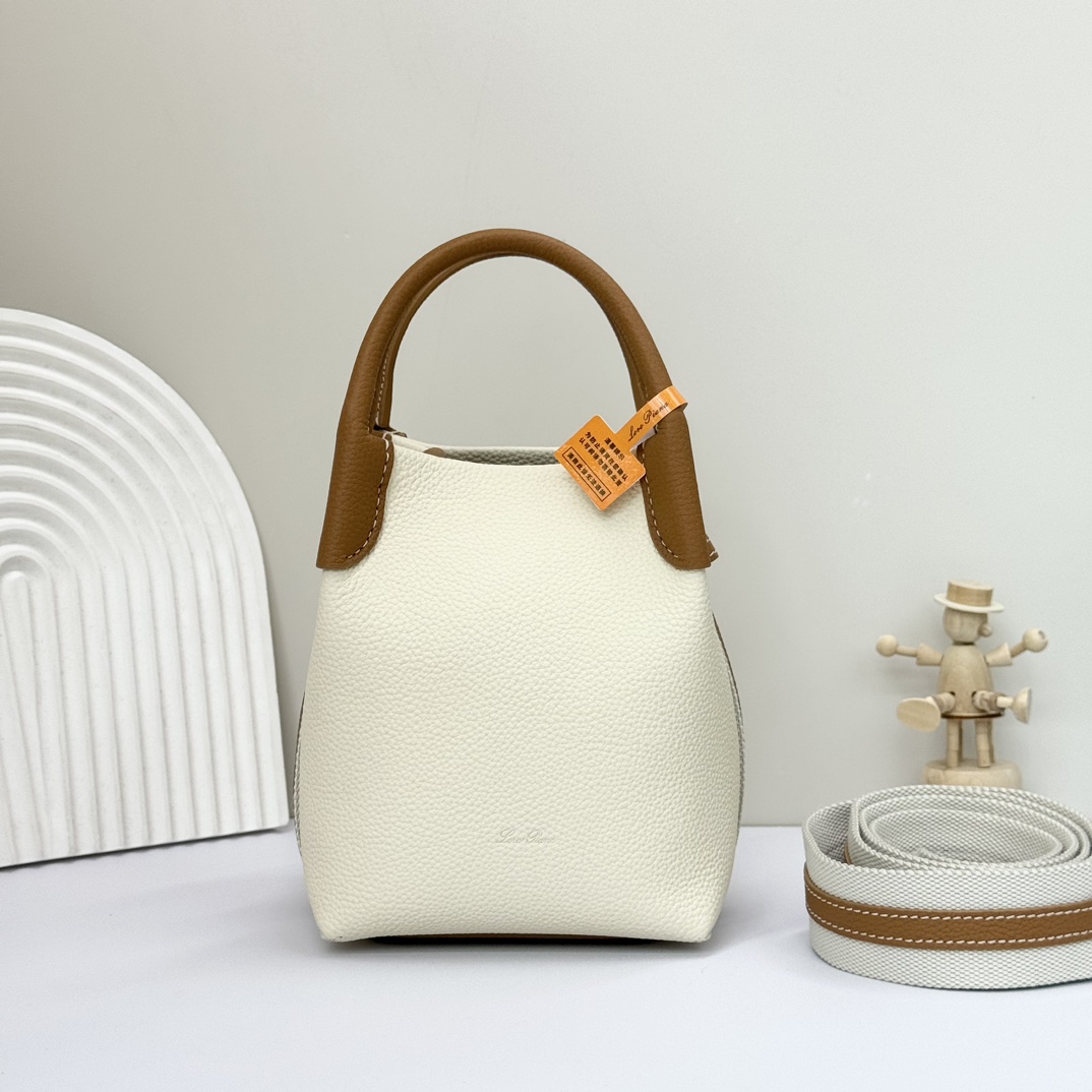 Loro Piana Small Bale bag Calfskin Whisper White/Wheat Bran/Sun Gold |