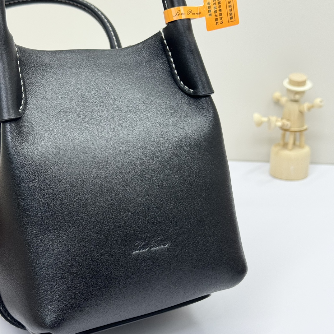 Loro Piana Bale Small leather bucket bag in black - Loro Piana |