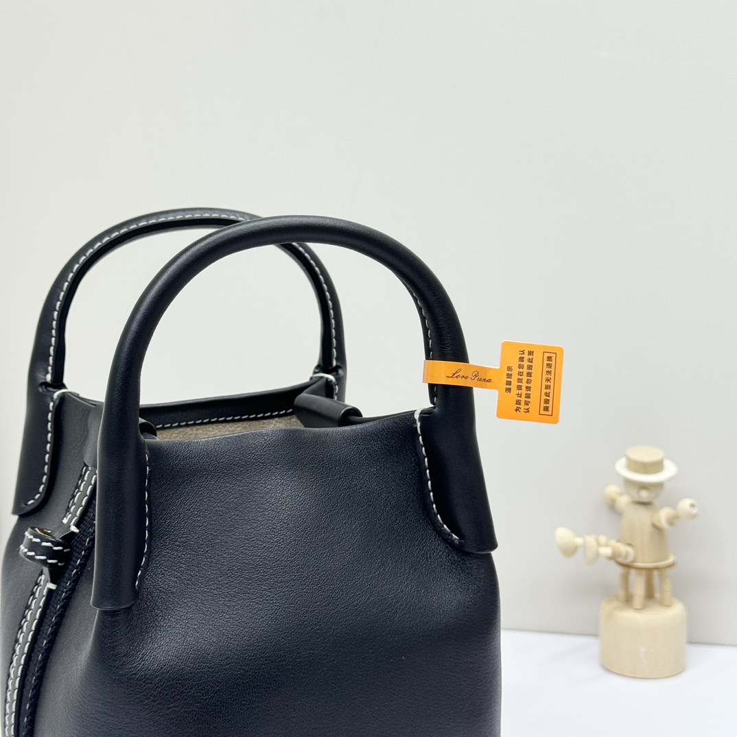 Loro Piana Bale Small leather bucket bag in black - Loro Piana |