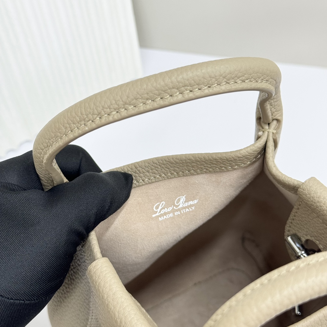 Loro Piana Micro Bale bag Grained Calfskin Dark Lichen Gray | Loro Piana