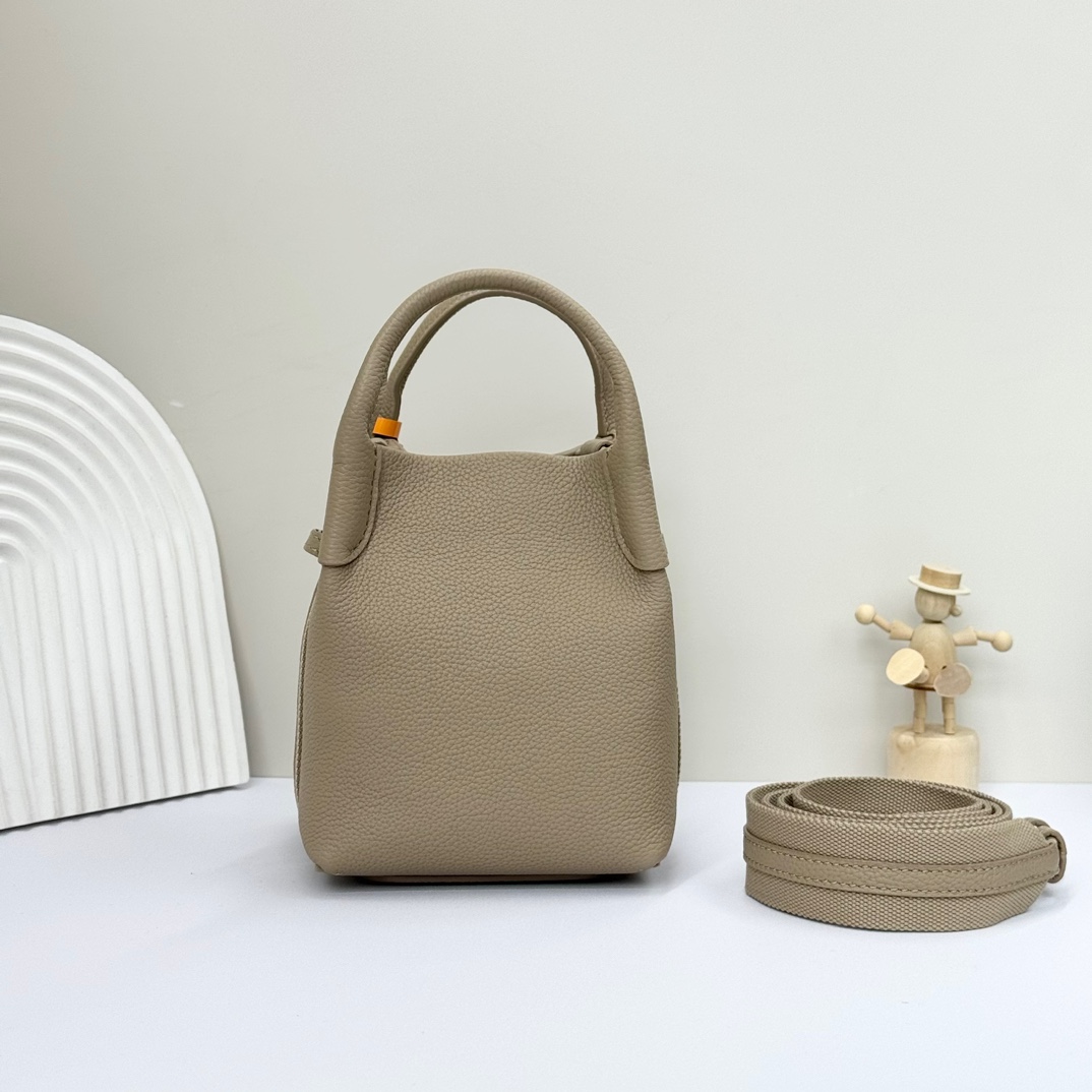 Loro Piana Micro Bale bag Grained Calfskin Dark Lichen Gray | Loro Piana