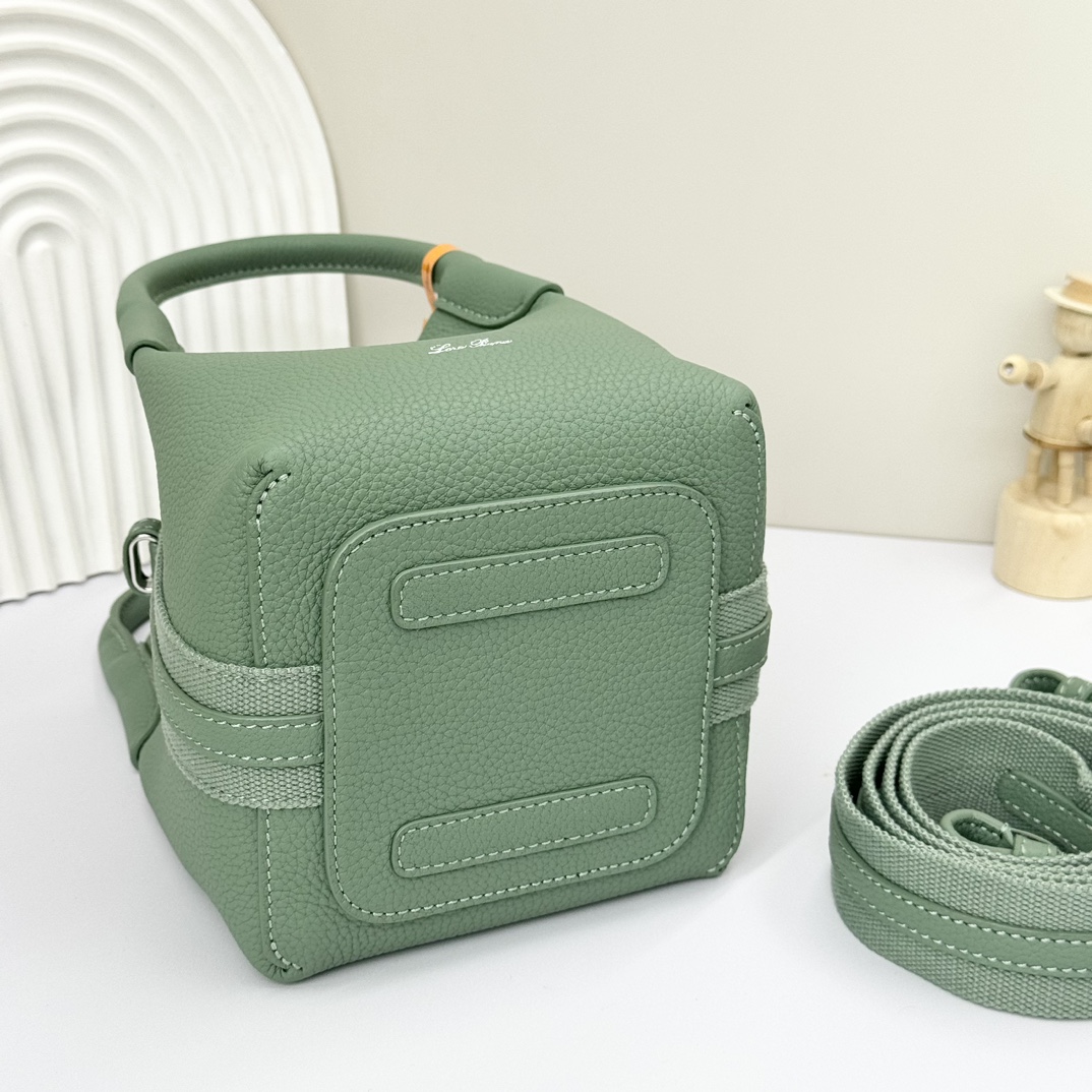 Loro Piana Micro Bale bag Grained Calfskin Dark Lichen Green | Loro Piana