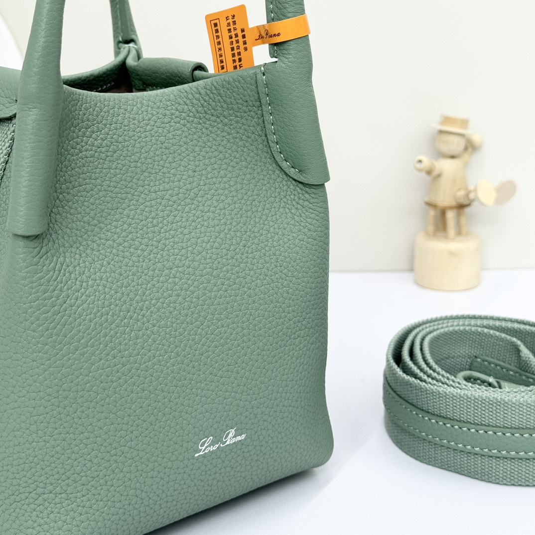 Loro Piana Micro Bale bag Grained Calfskin Dark Lichen Green | Loro Piana