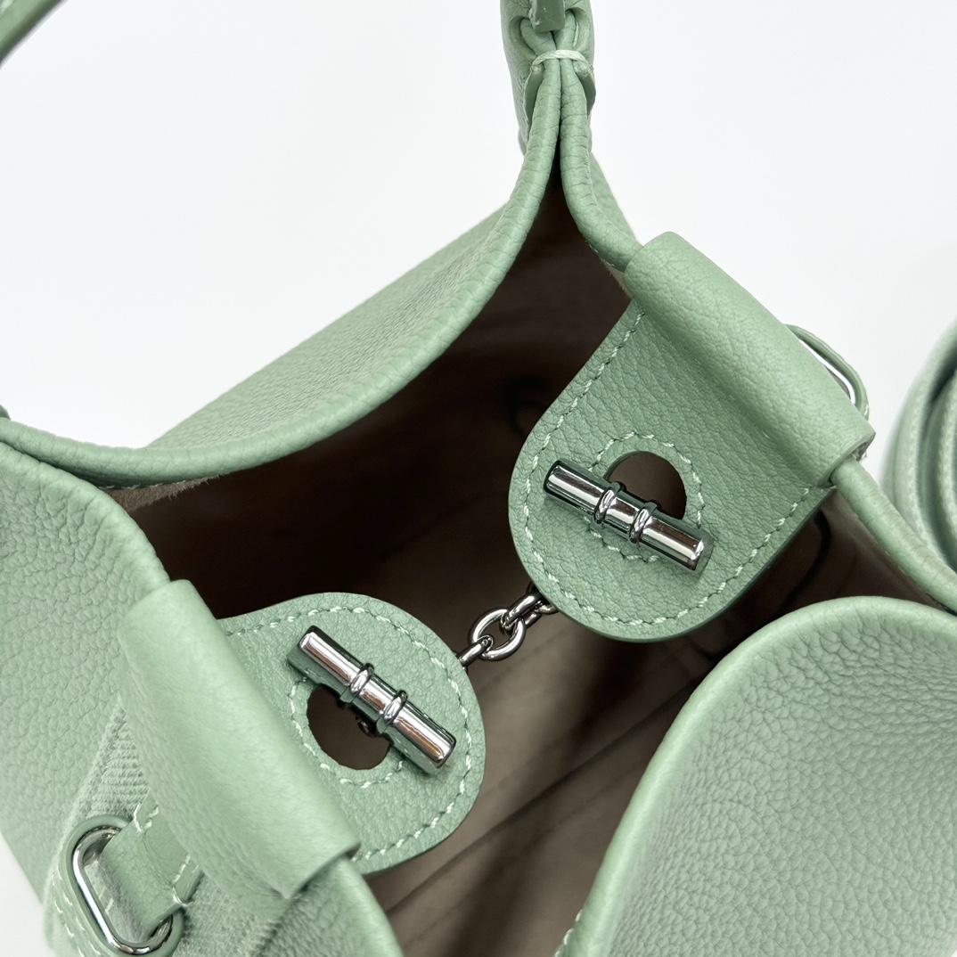 Loro Piana Micro Bale bag Grained Calfskin Dark Lichen Green | Loro Piana