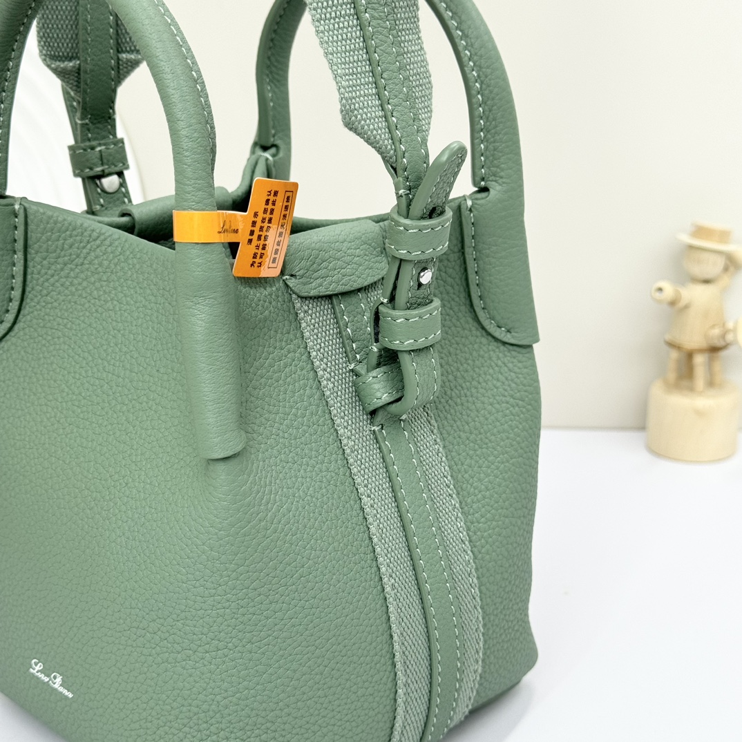 Loro Piana Micro Bale bag Grained Calfskin Dark Lichen Green | Loro Piana