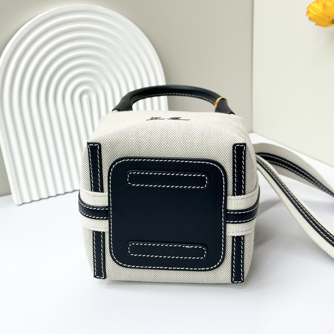 Loro Piana Micro Bale bag Cashmere White/Dark Chocolate Licorice