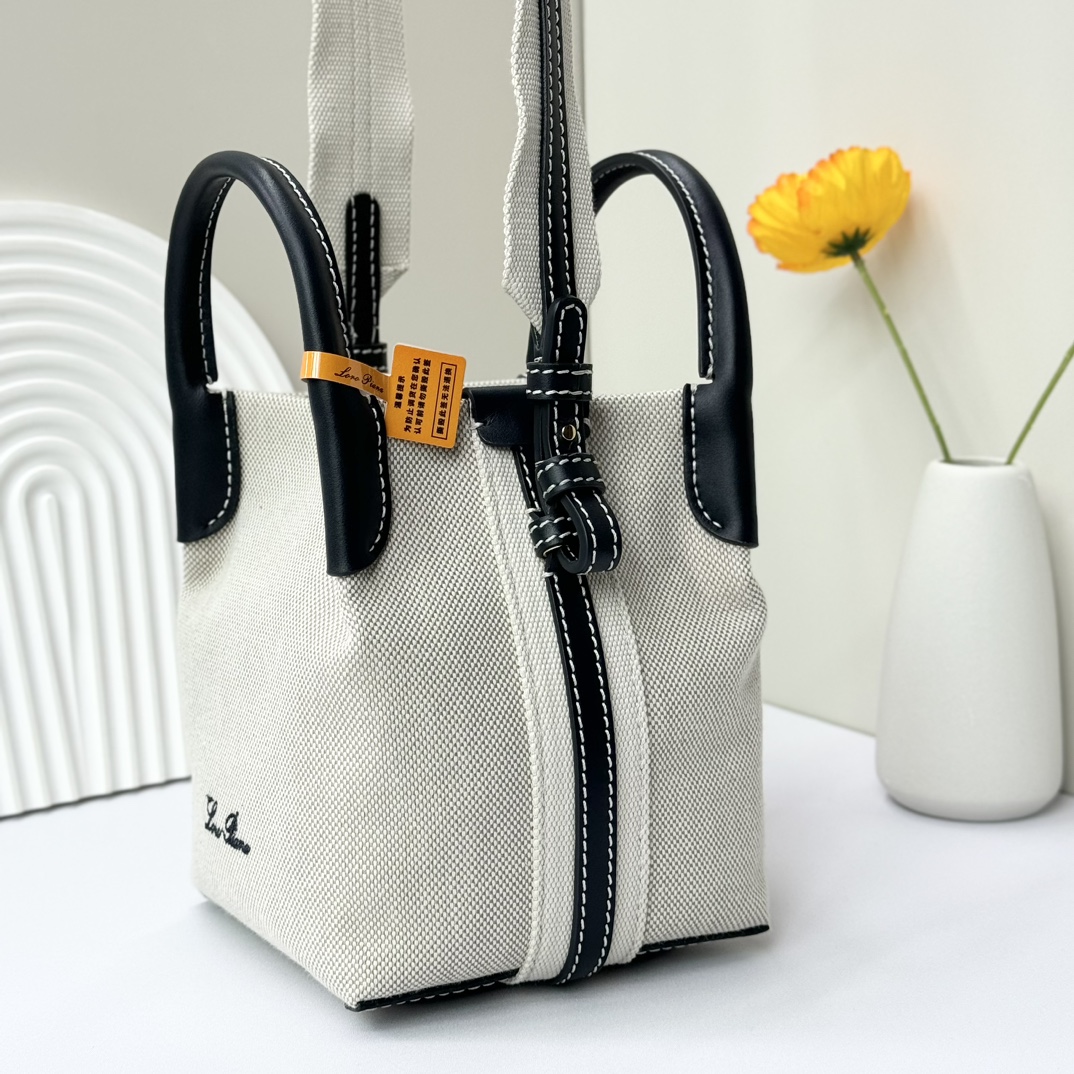 Loro Piana Micro Bale bag Cashmere White/Dark Chocolate Licorice