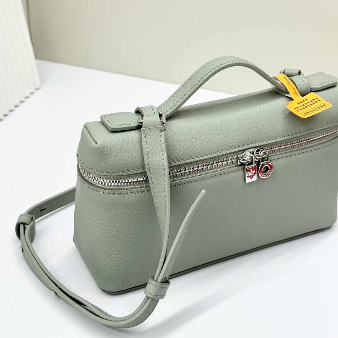 Loro Piana Extra Pocket backpack L23.5 Grained Calfskin