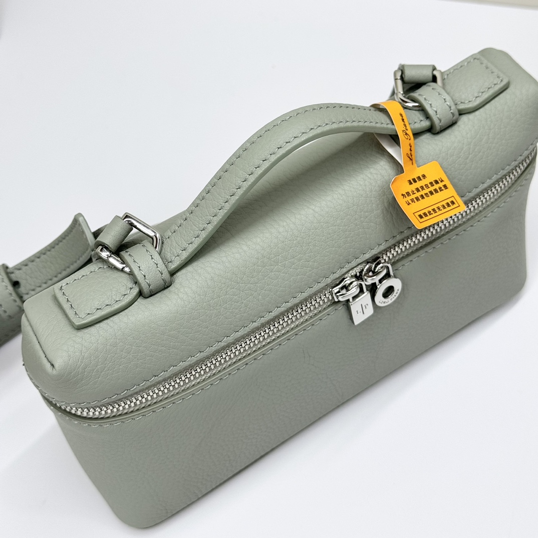Loro Piana Extra Pocket backpack L23.5 Grained Calfskin