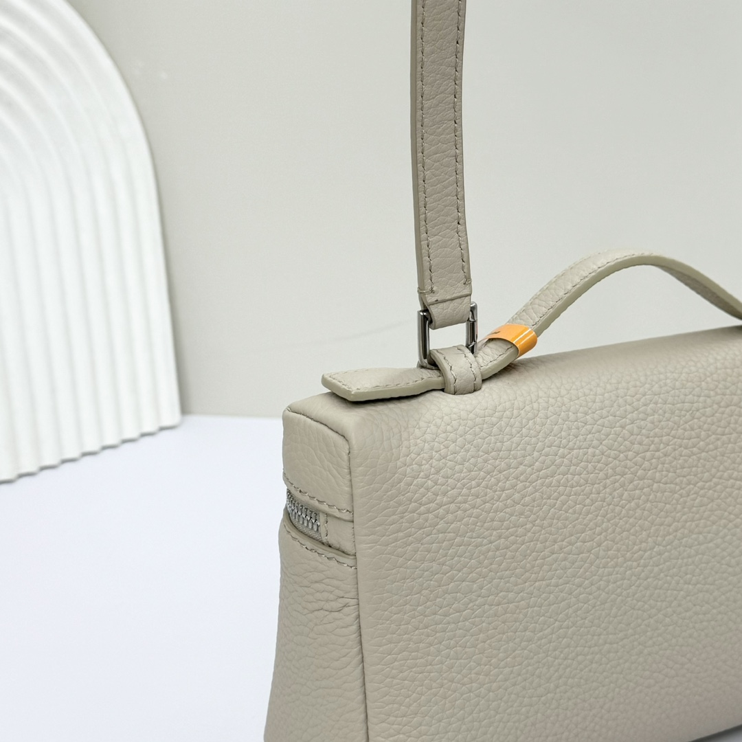 Loro Piana Extra Pocket 19 leather top handle bag -