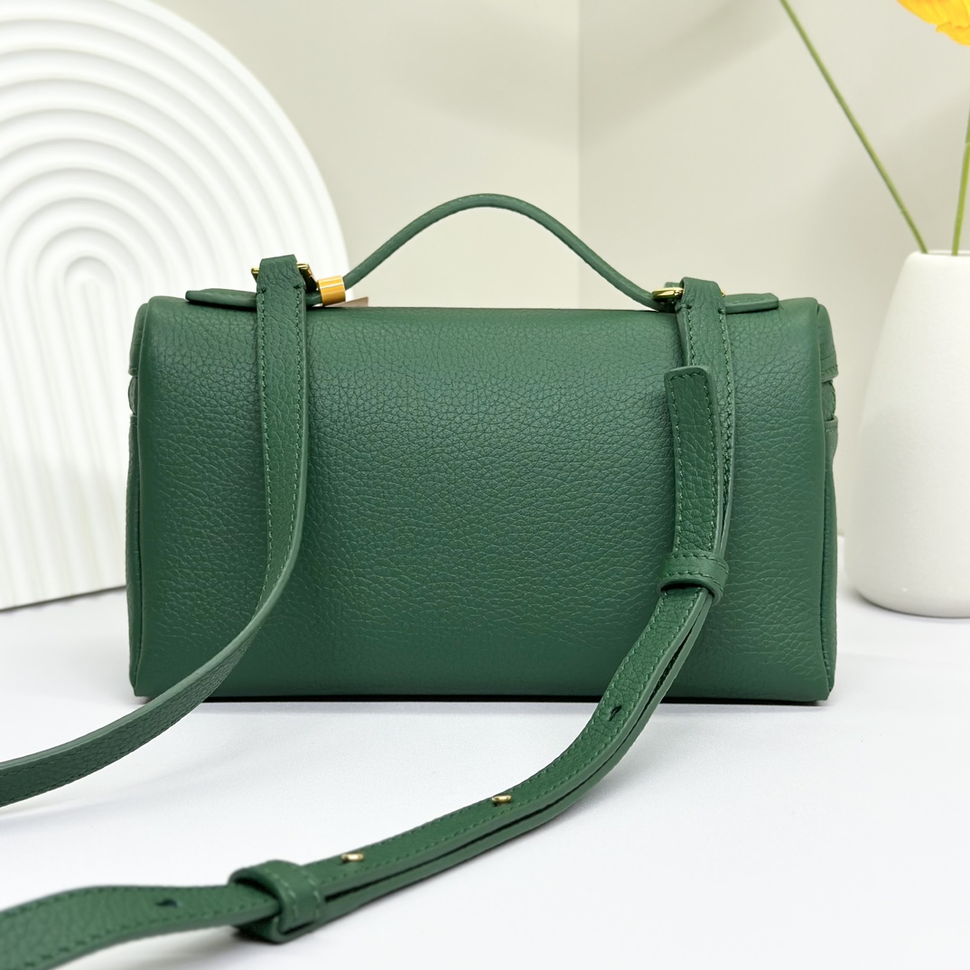 Loro Piana Green Leather Zip L19 Pouch Loro Piana |