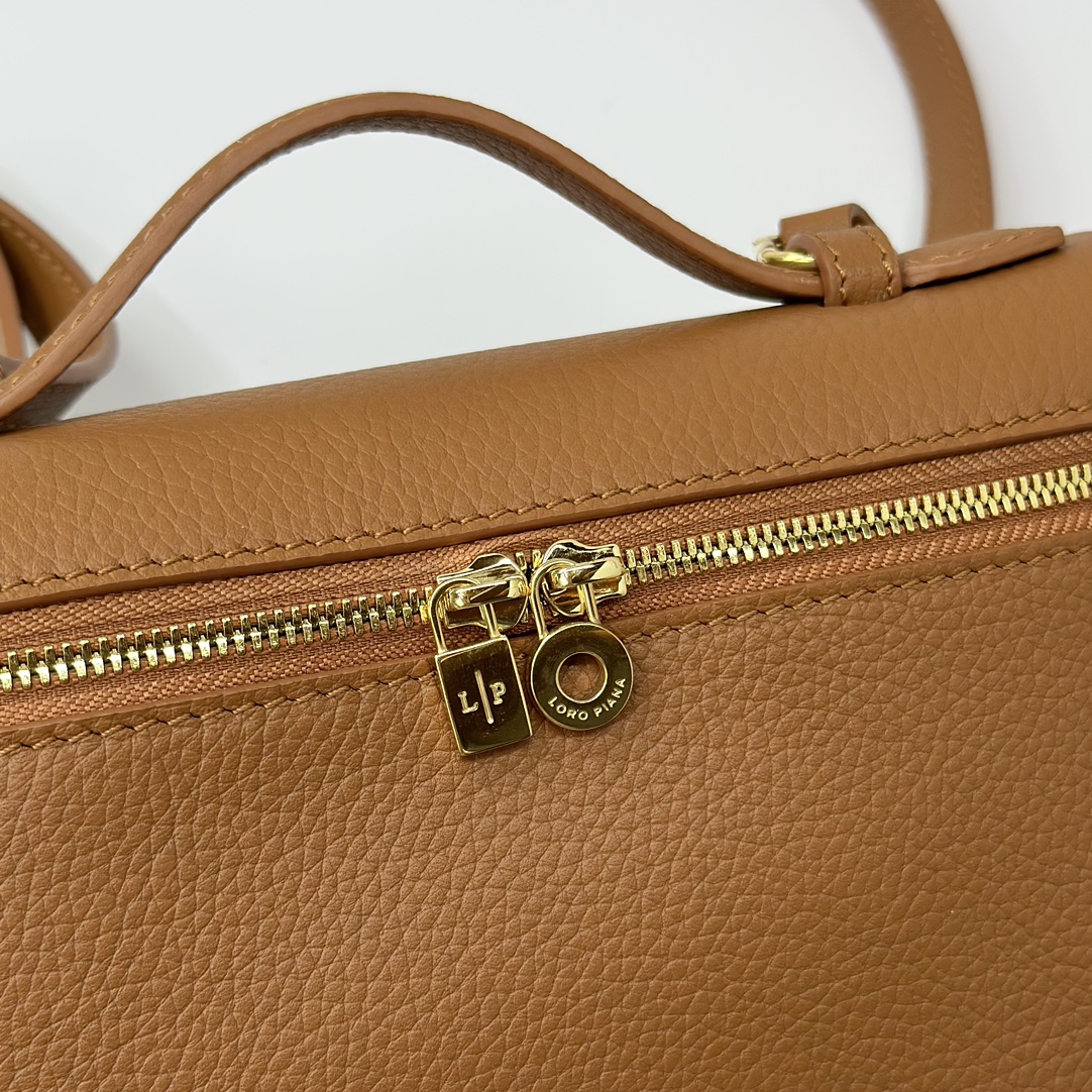 Leather bag Loro Piana Camel in Leather - 39208743