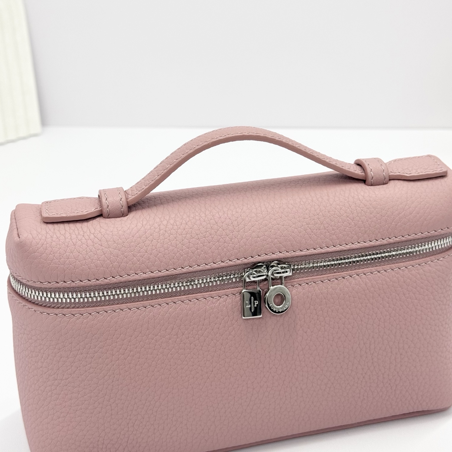 Leather handbag Loro Piana pink in Leather - 42043951