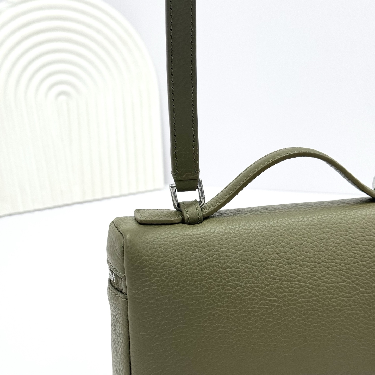 Leather handbag Loro Piana Green in Leather - 42043951