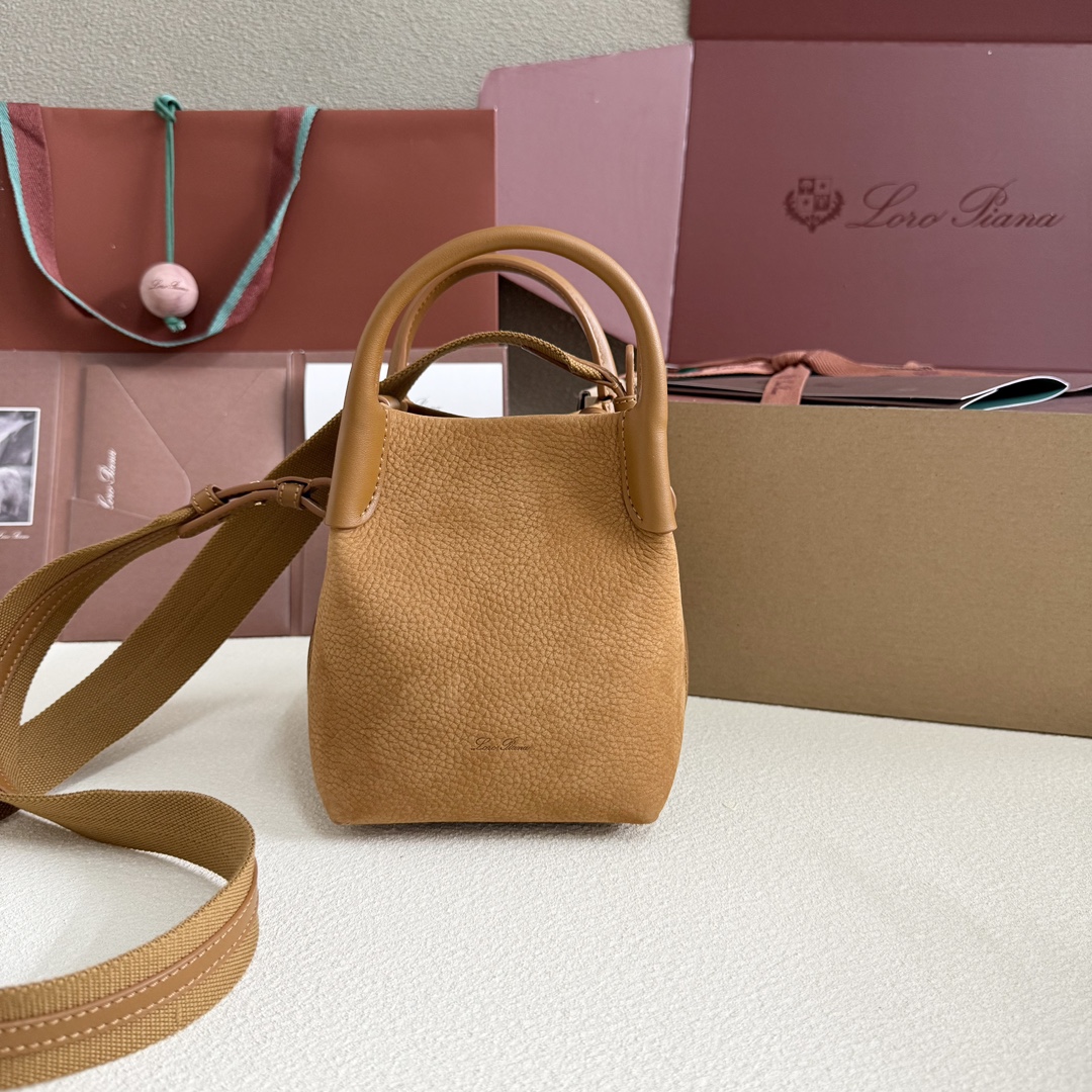 Loro Piana Bale Small leather tote bag in brown – Loro Piana |