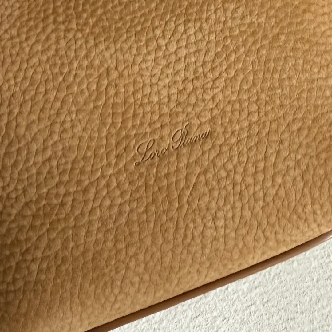 Loro Piana Bale Small leather tote bag in brown - Loro Piana |