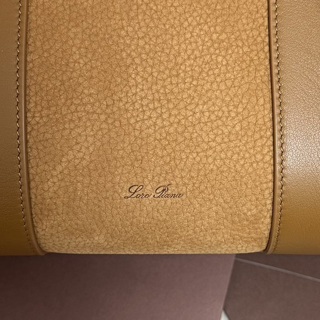 Loro Piana Loom bag L25 Calfskin Bon Ton Brown/Sun Gold | Loro Piana CC