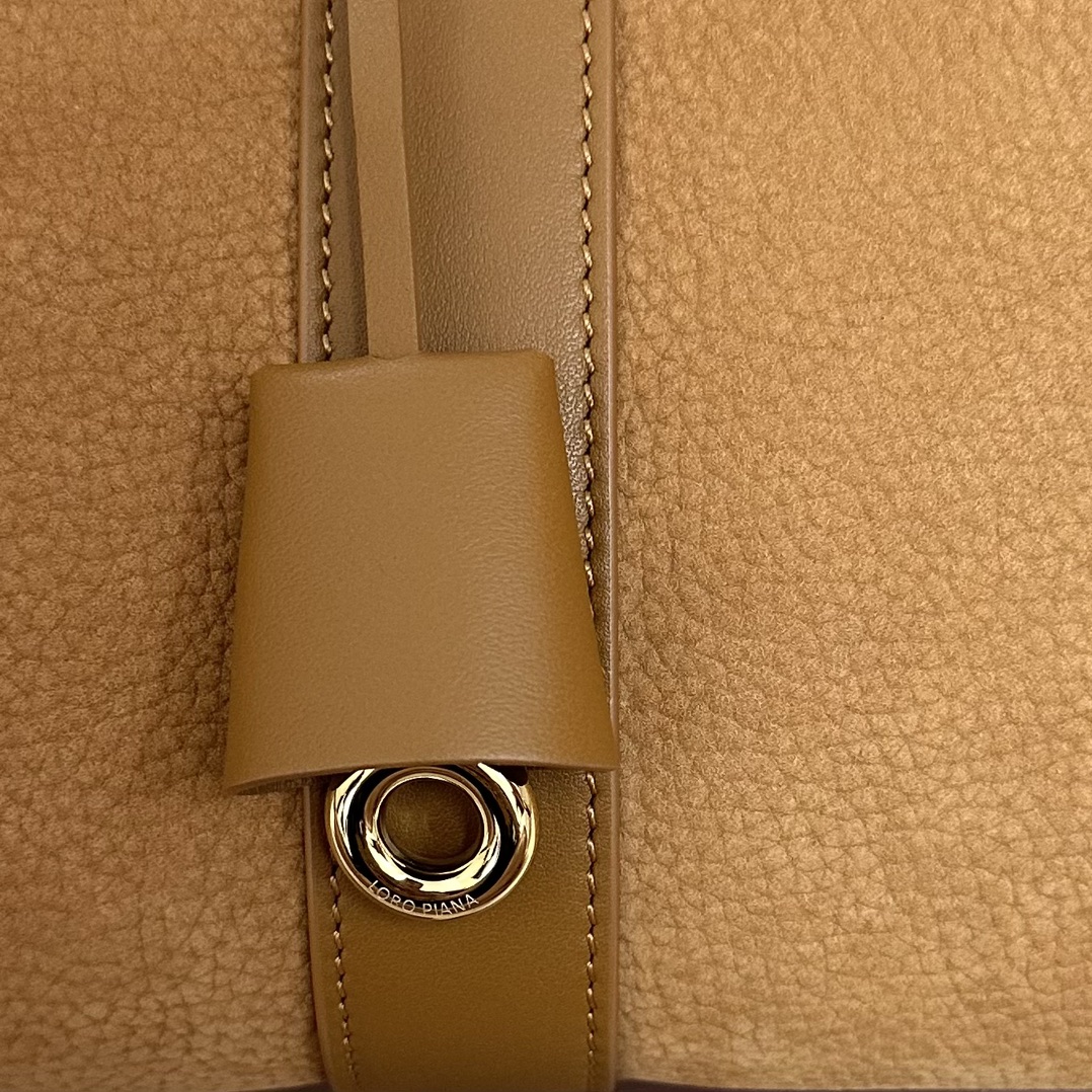Loro Piana Loom bag L25 Calfskin Bon Ton Brown/Sun Gold | Loro Piana SA