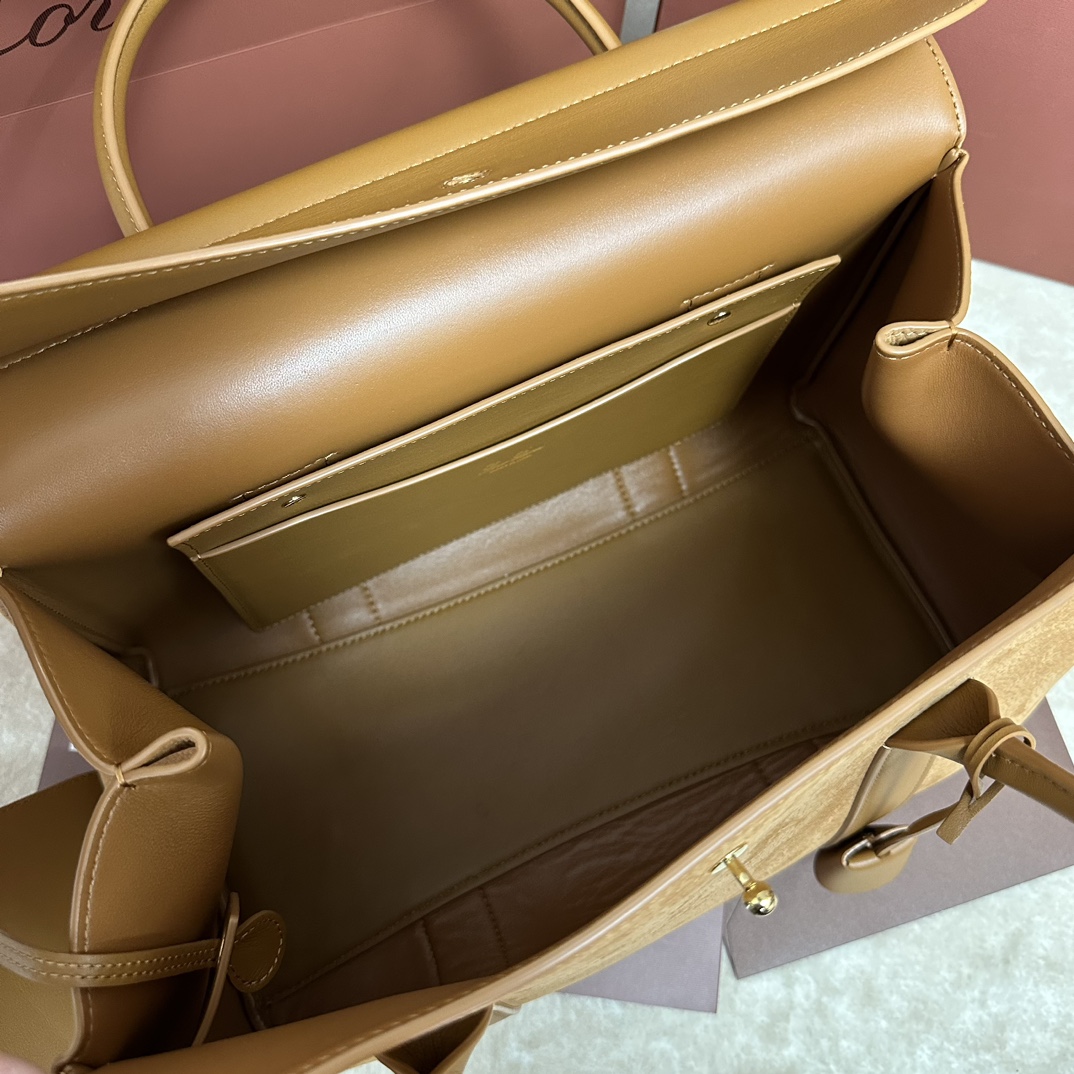 Loro Piana Loom bag L25 Calfskin Bon Ton Brown/Sun Gold | Loro Piana SA