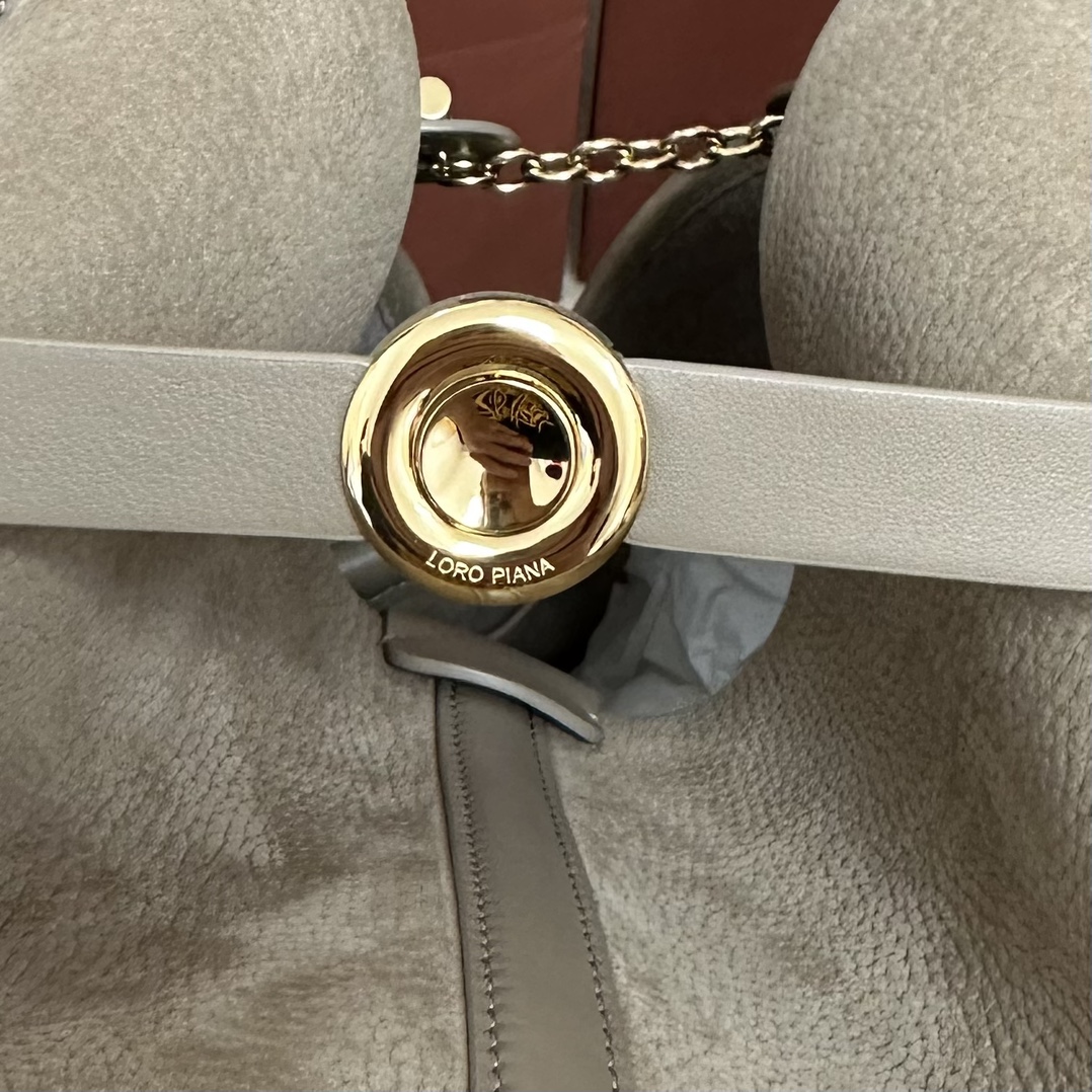 Loro Piana Ghiera Shopper Small Calfskin Fume Taupe/Sun Gold | Loro Piana
