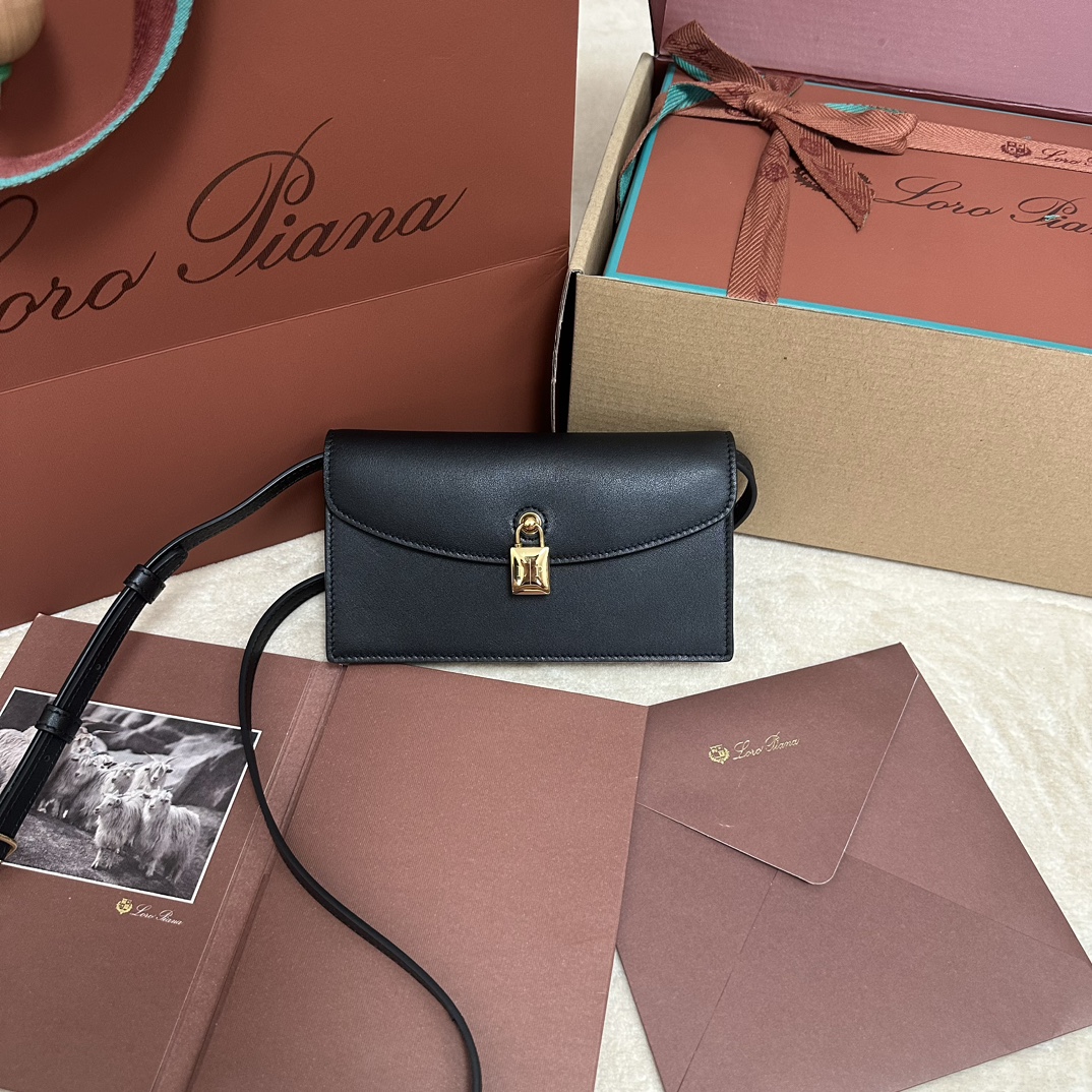Loro Piana Extra Pochette Calfskin Black/Sun Gold | Loro Piana FR