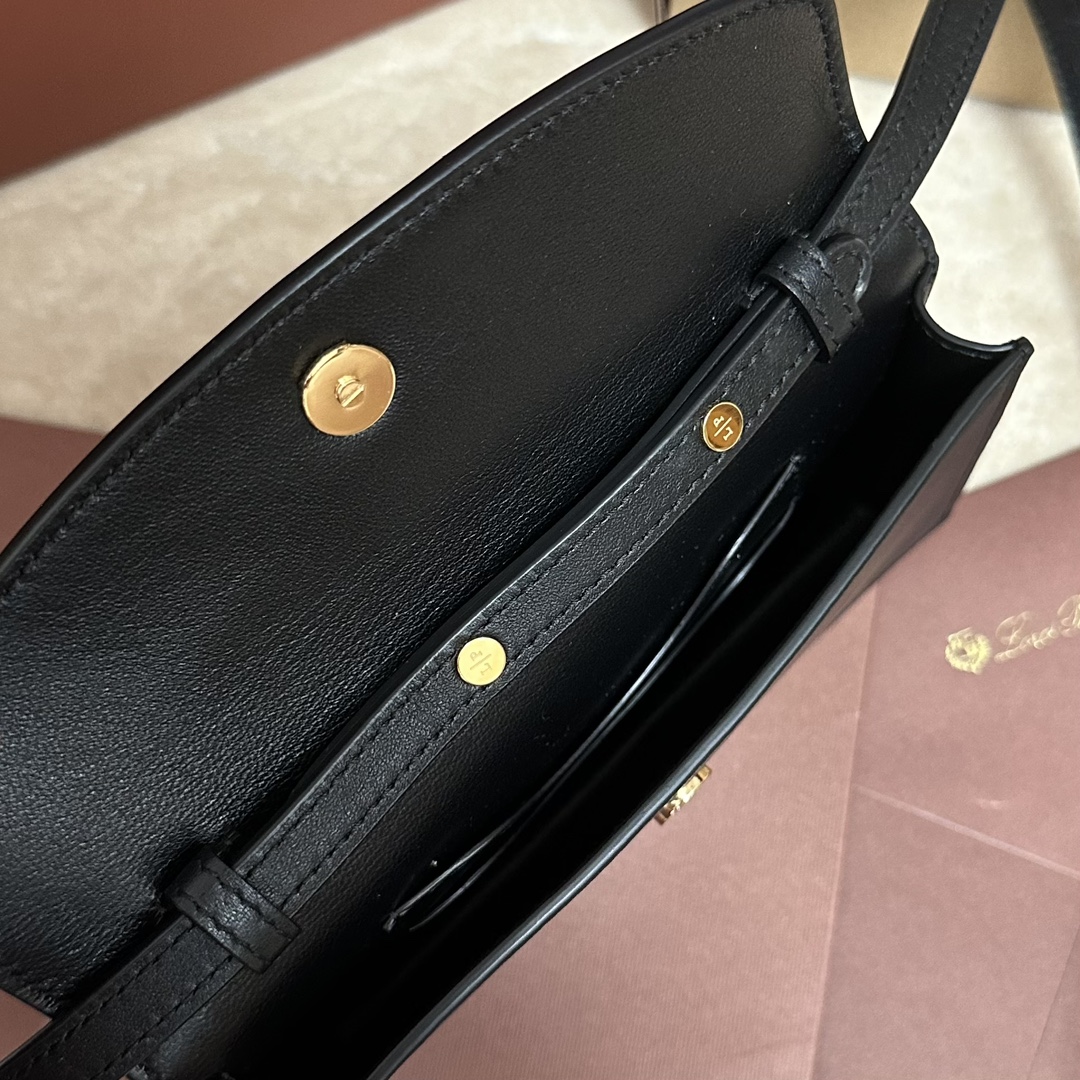 Loro Piana Extra Pochette Calfskin Black/Sun Gold | Loro Piana FR