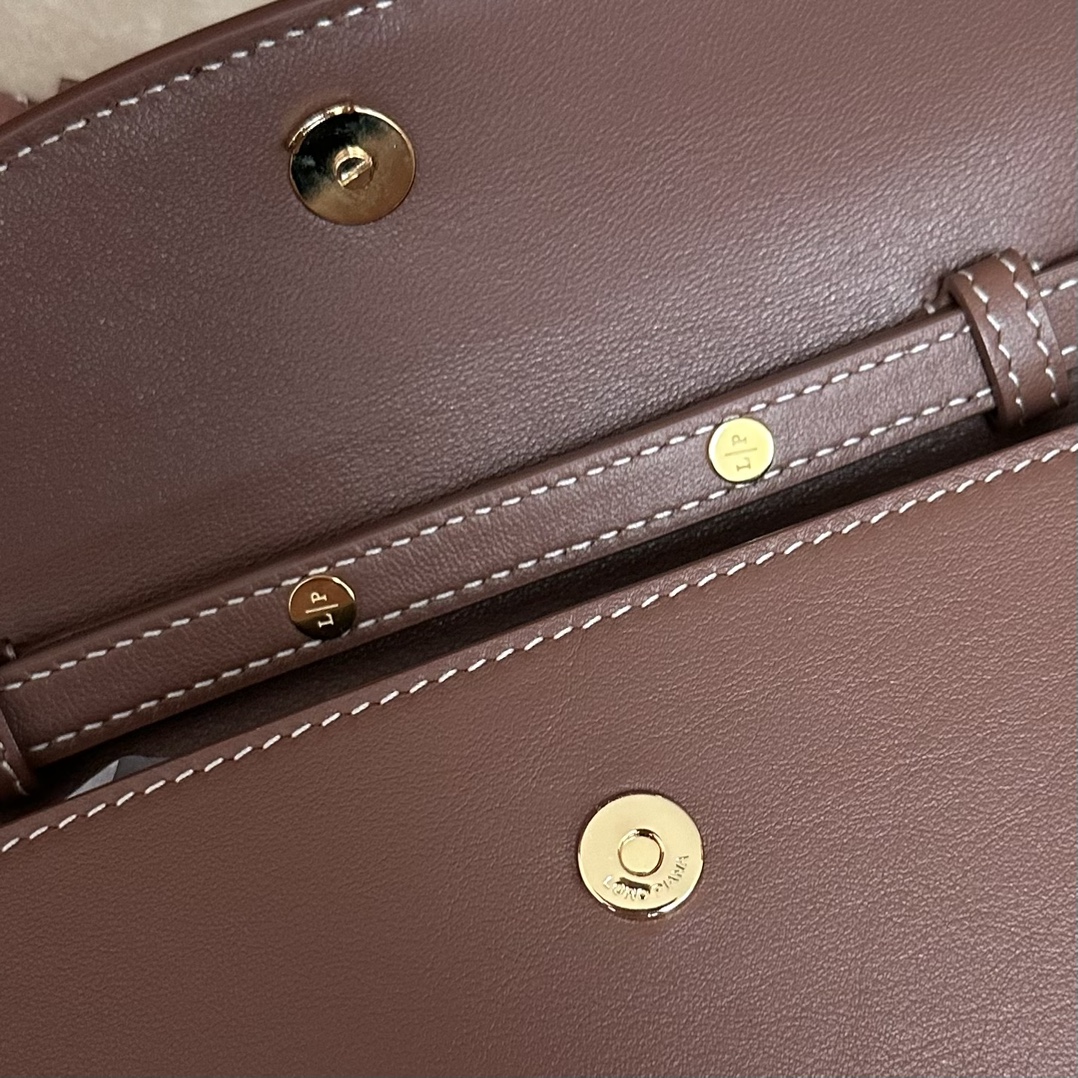 Loro Piana Extra Pochette Calfskin Caramel Sugar/Sun Gold | Loro Piana FR