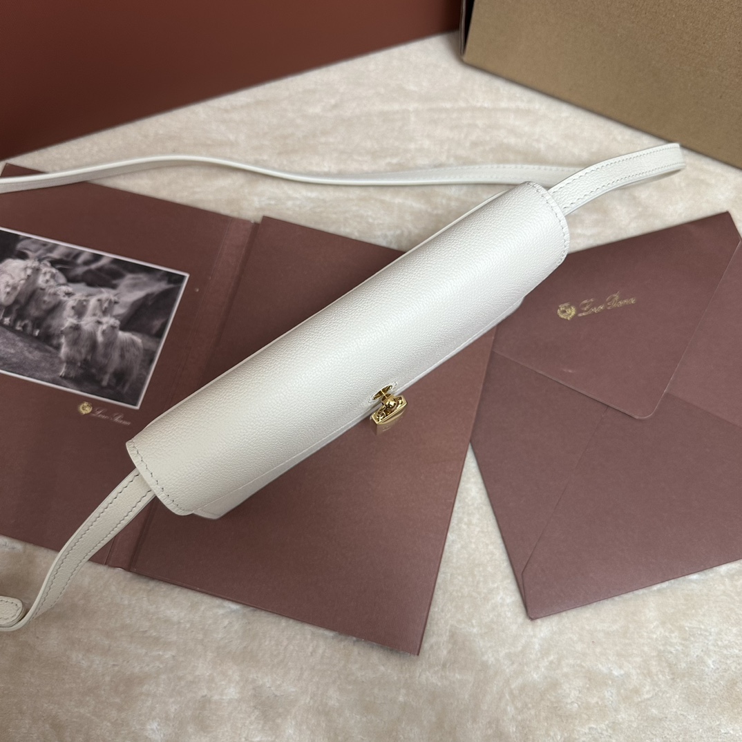 Loro Piana Extra Pochette Calfskin Whisper White/Sun Gold | Loro Piana GR