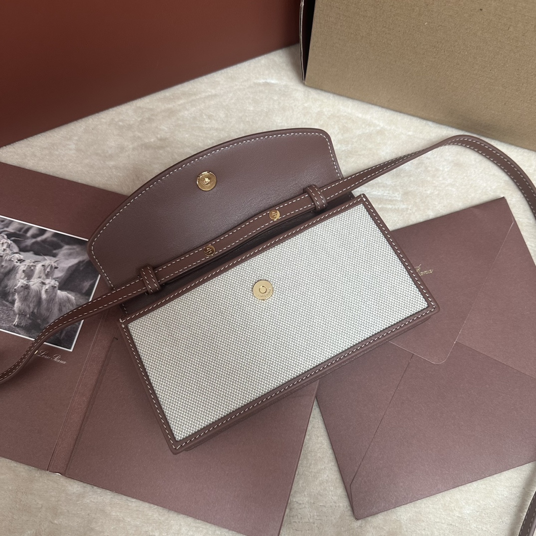 Loro Piana Extra Pochette Cotton, Linen Natural/Caramel Sugar/Sun Gold