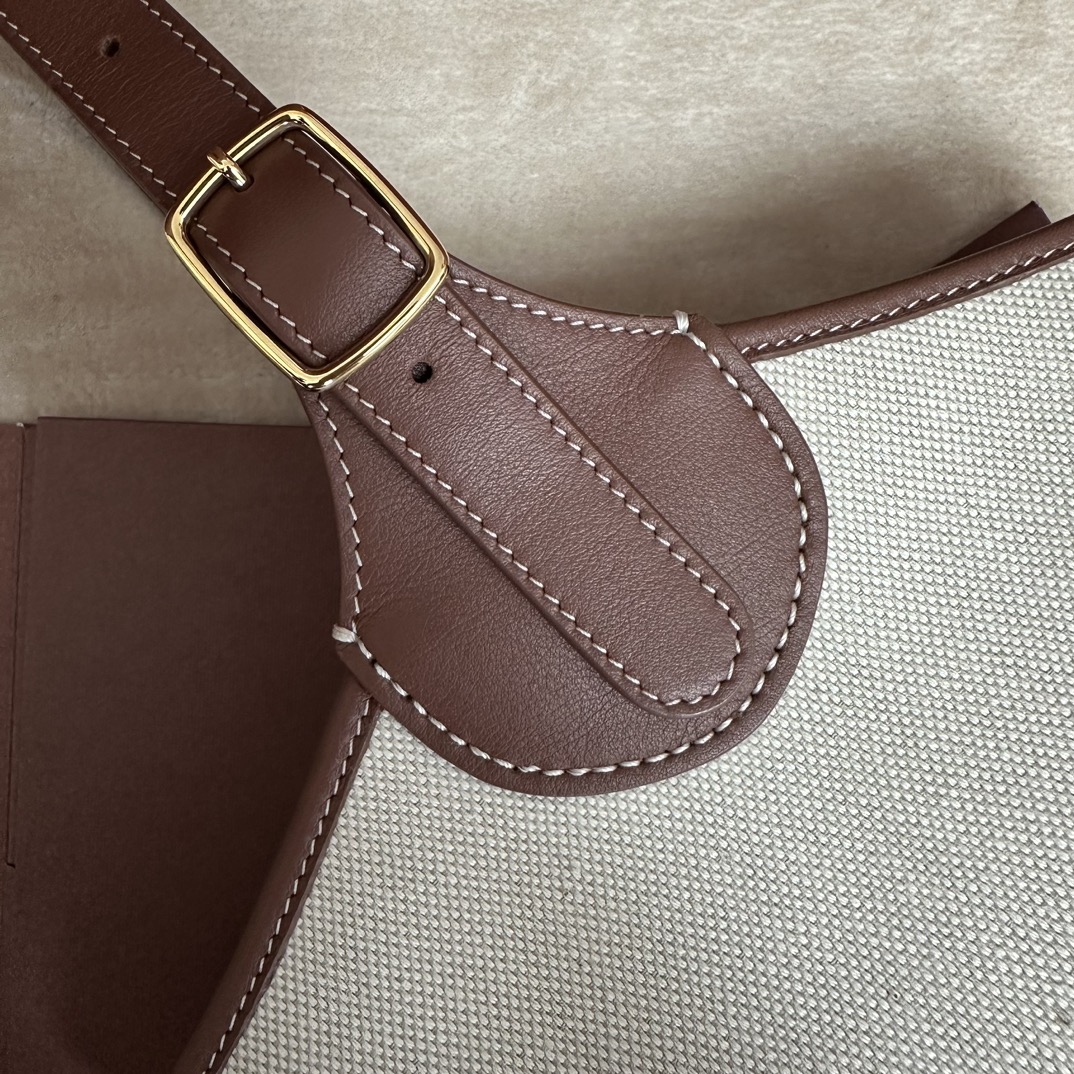 Loro Piana Bobbin Bucket bag Cotton, Linen Natural/Caramel