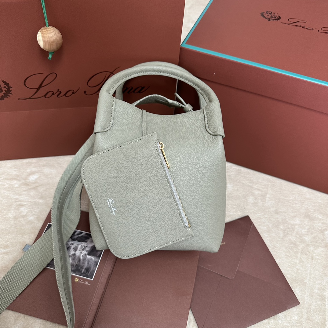 Loro Piana Micro Bale bag Grained Calfskin Yerba Mate | Loro Piana FR
