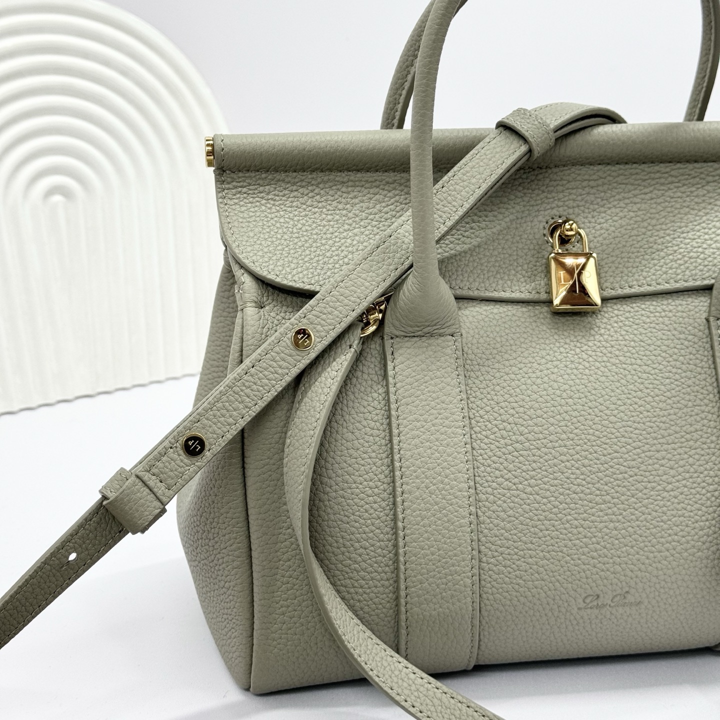 Loro Piana Loom bag L25 Calfskin Dried Taragon/Sun Gold | Loro Piana