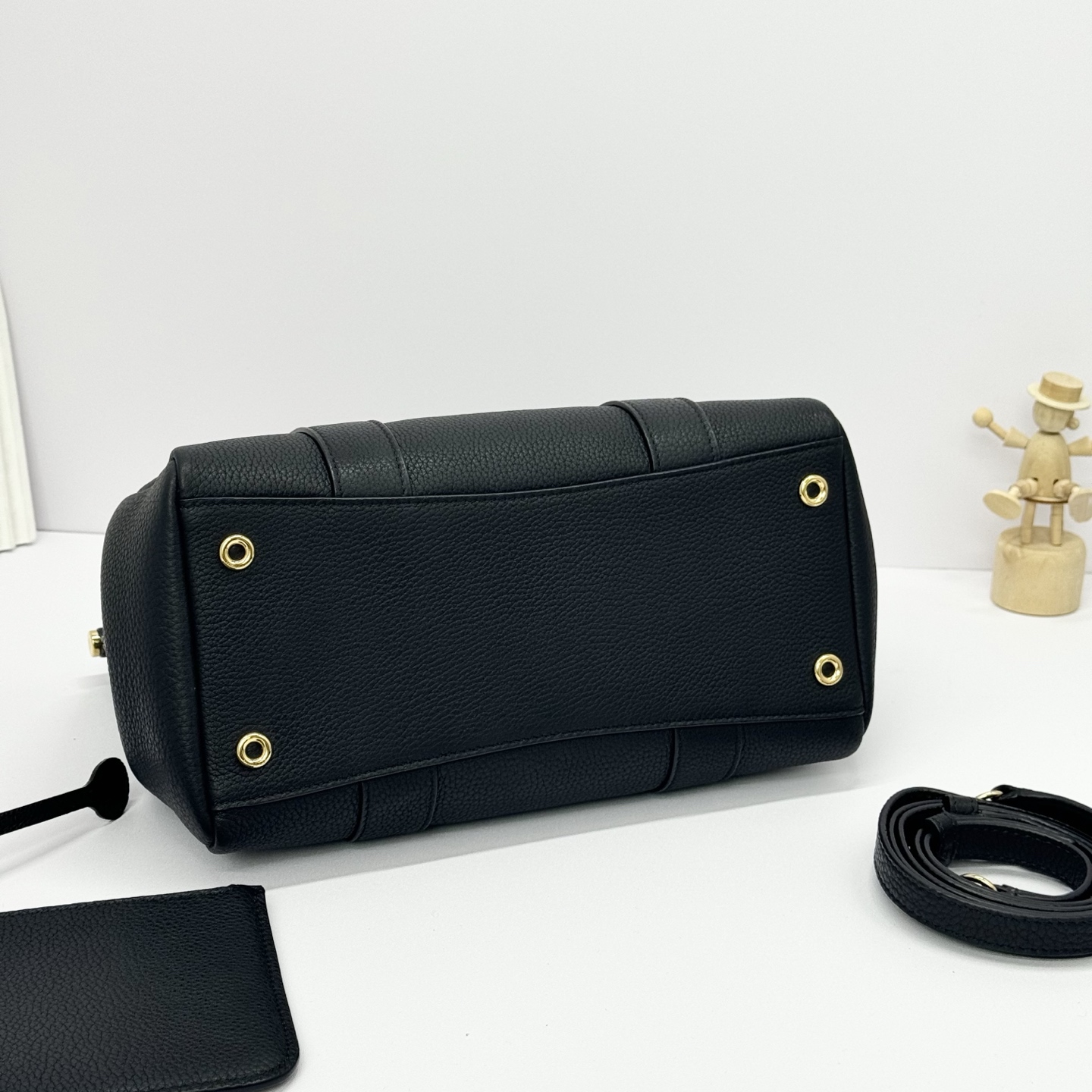 Loro Piana Loom bag L25 Calfskin Black/Sun Gold | Loro Piana FR