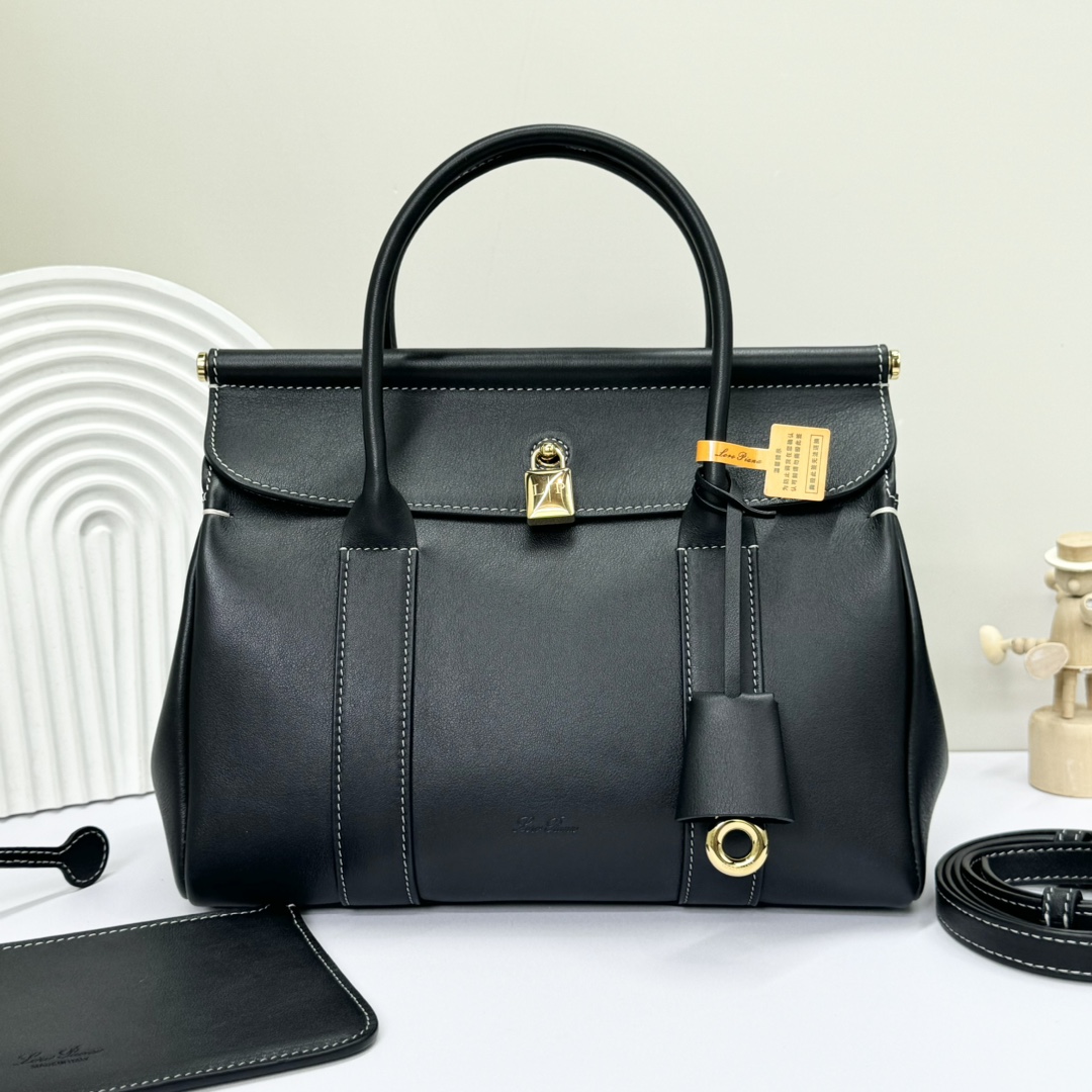 Loro Piana Loom bag L32 Smooth Calfskin Black | Loro Piana SI