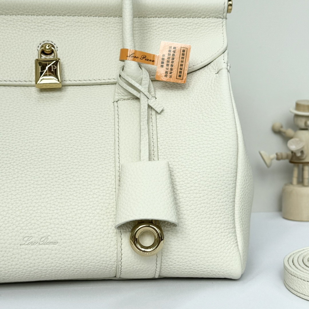 Loro Piana white Loom L25 Tote Bag in Leather For Women