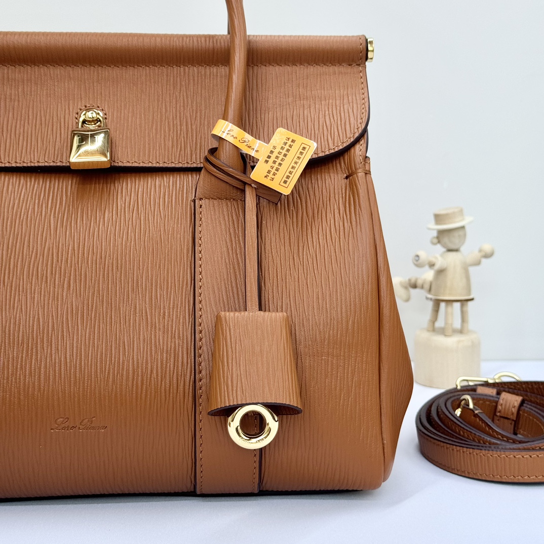 Buy Loro Piana brown Loom L25 Tote Bag in Leather For Women