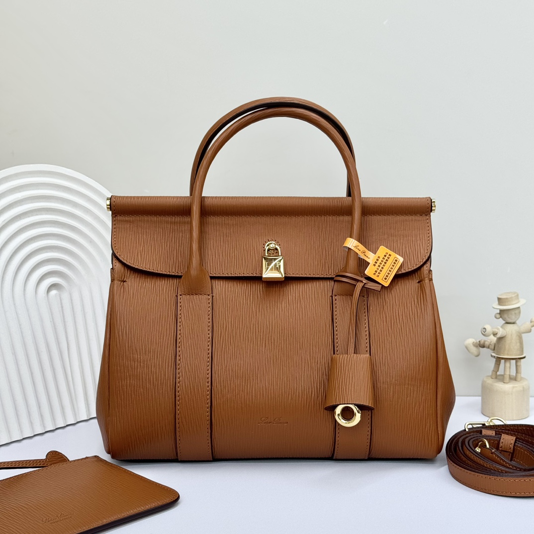 Buy Loro Piana brown Loom L25 Tote Bag in Leather For Women