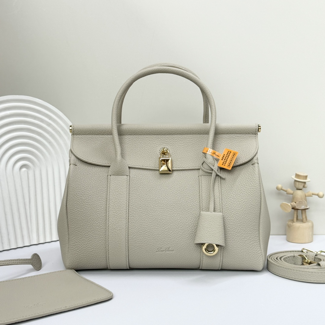 Buy Loro Piana beigeLoom L25 Tote Bag in Leather For Women