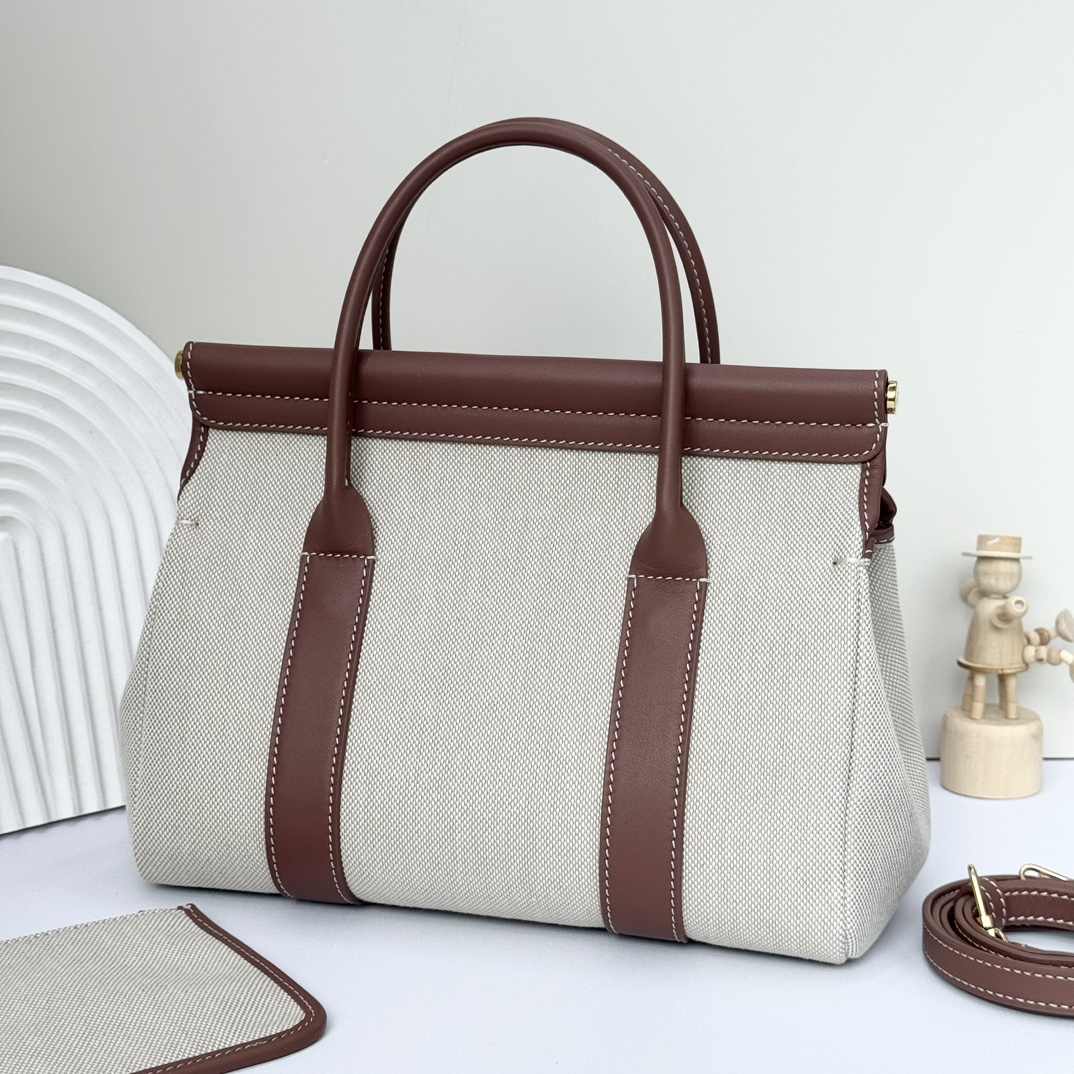 Loro Piana Loom Bag L25 Handbag in Brown