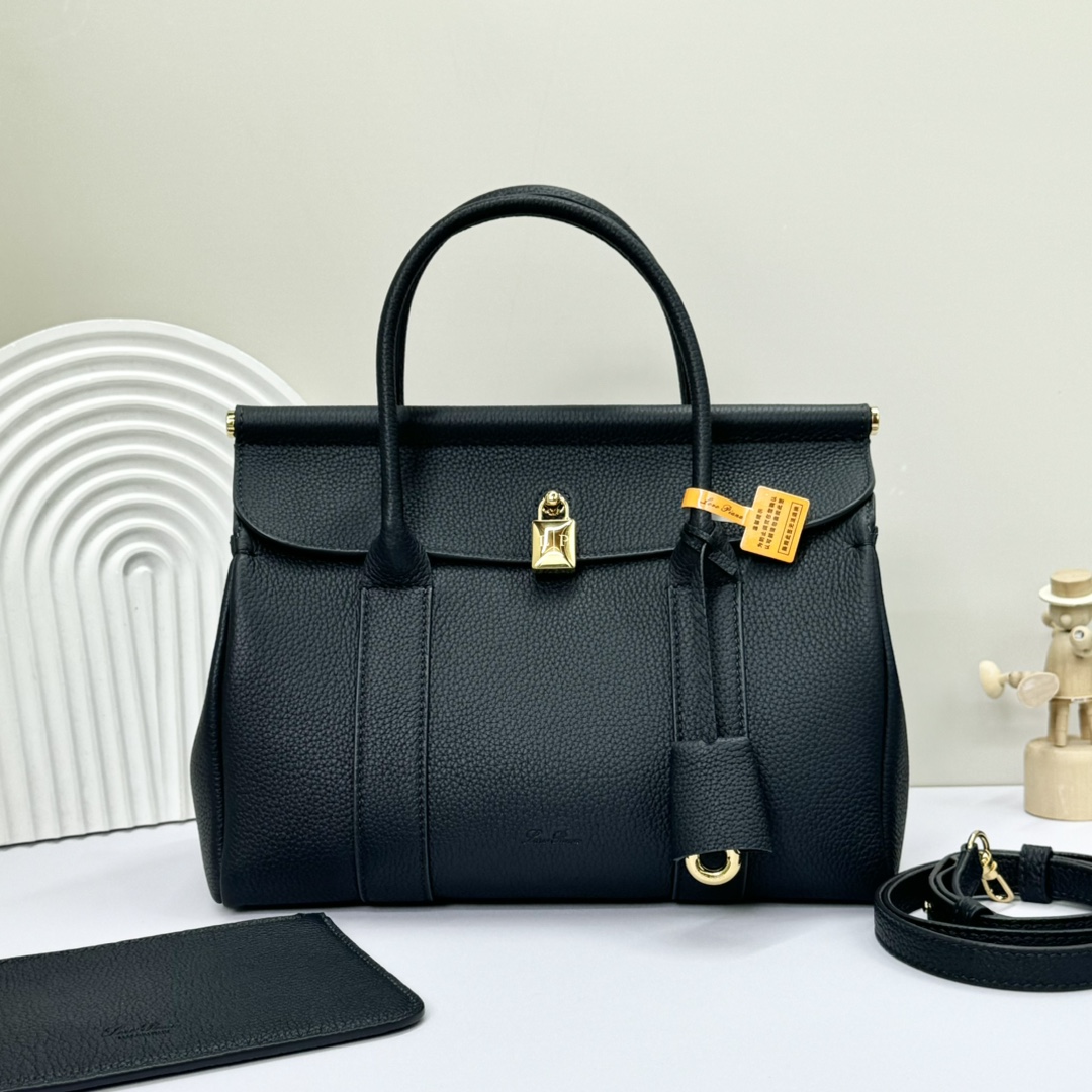 Loro Piana Loom bag L32 Smooth Calfskin Black | Loro Piana US