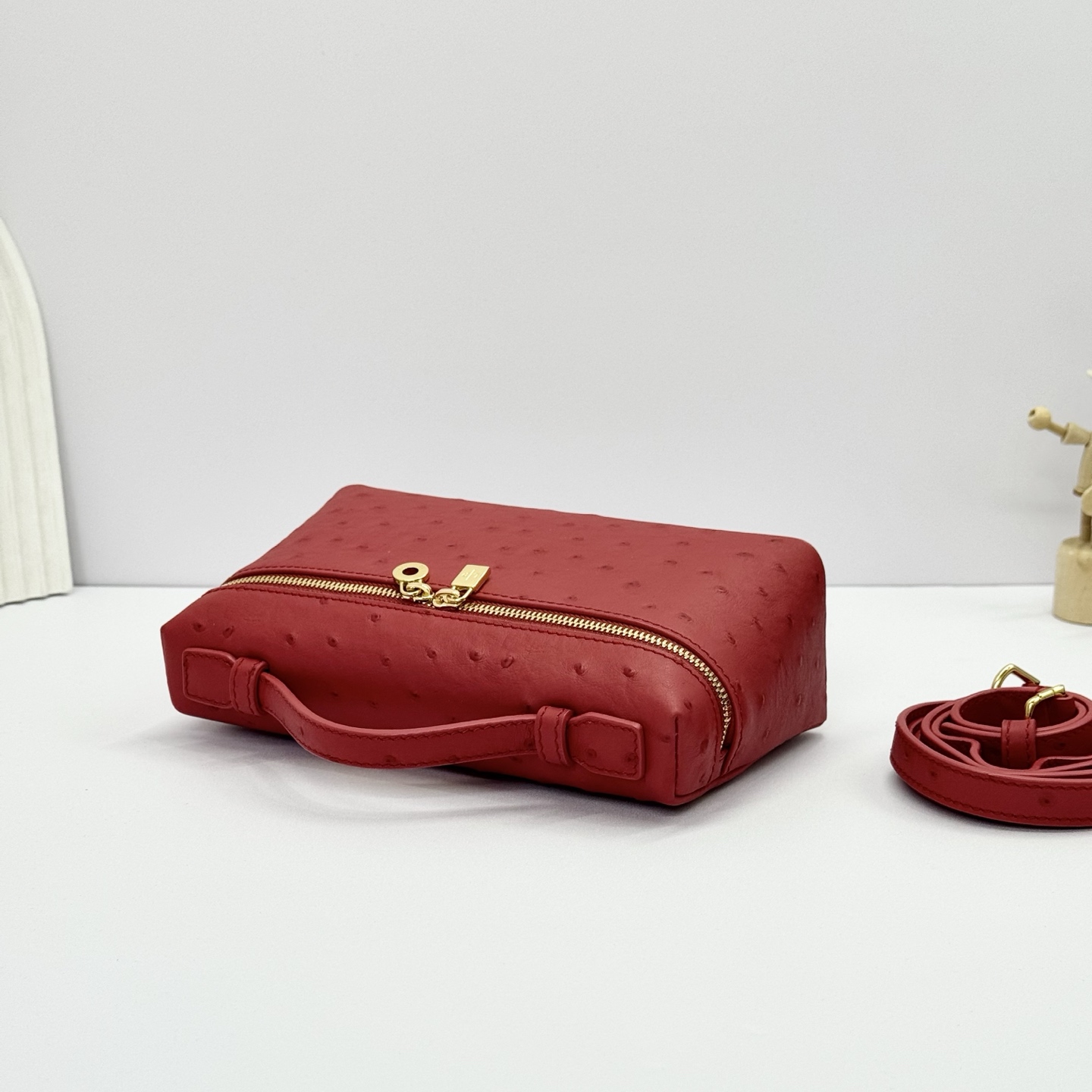 Loro Piana red Extra Pocket L27 Pouch in Ostrich Leather For Women Online |