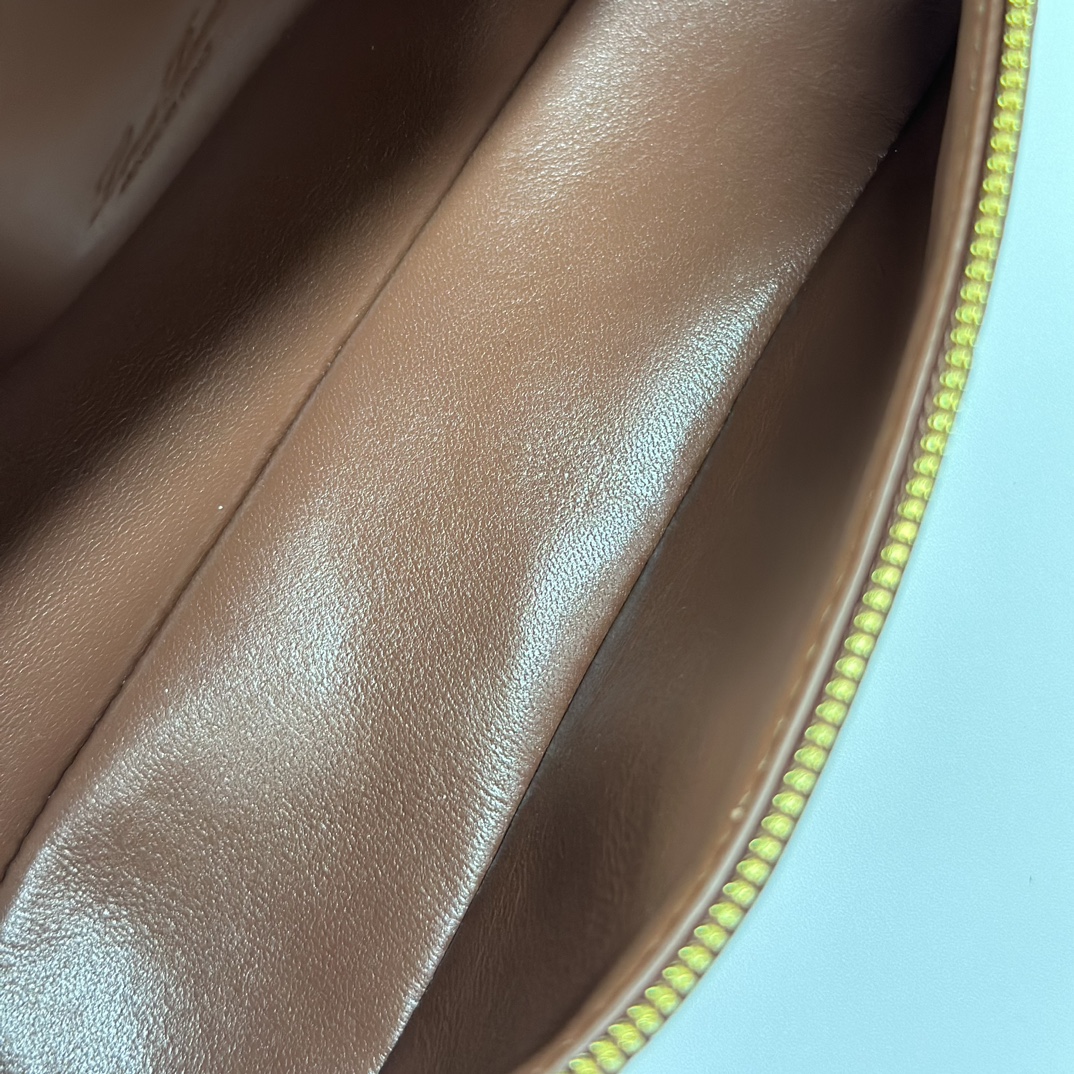 Loro Piana The Extra Pocket Bag | Iconic Italian Leather Bags for Women