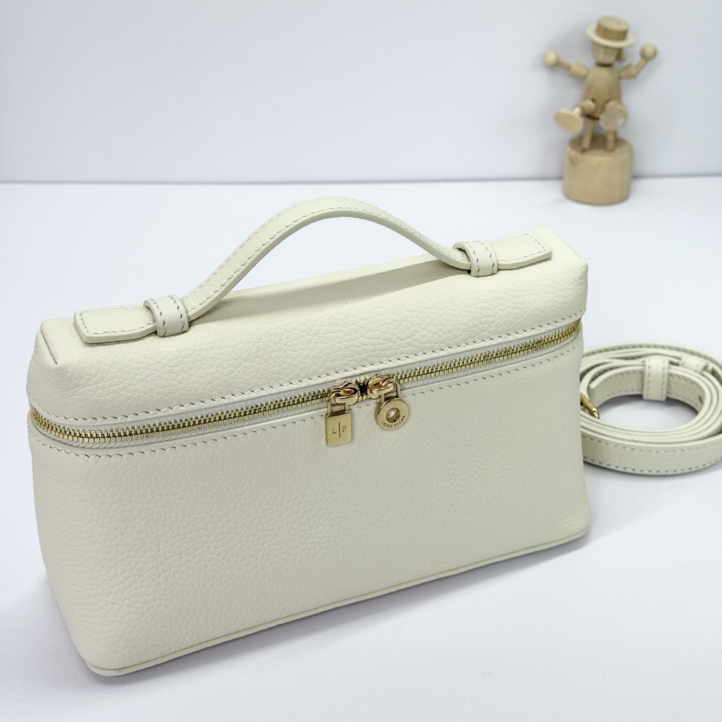 Leather clutch bag Loro Piana Beige in Leather - 45591400
