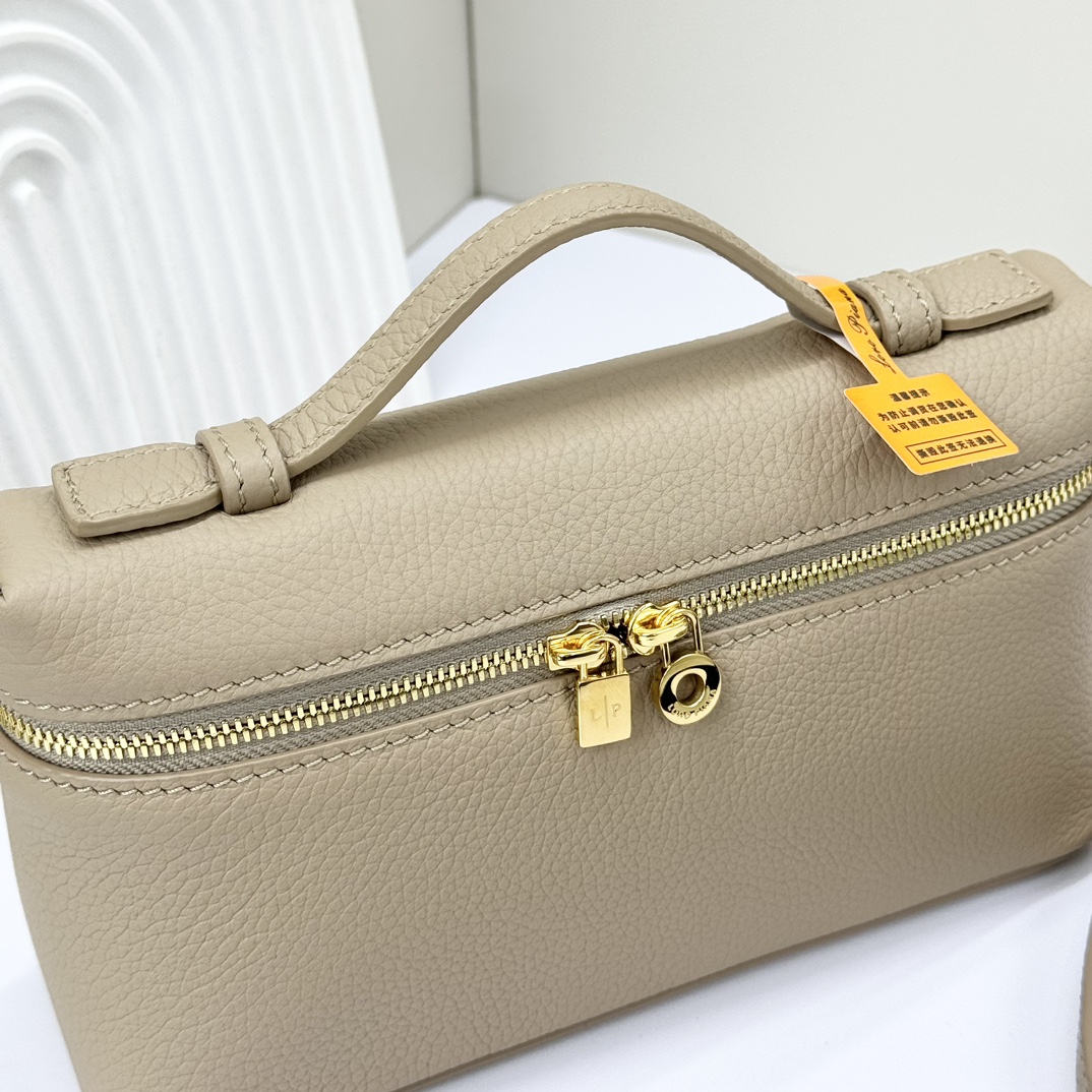 Extra pocket leather handbag Loro Piana beige  in Leather
