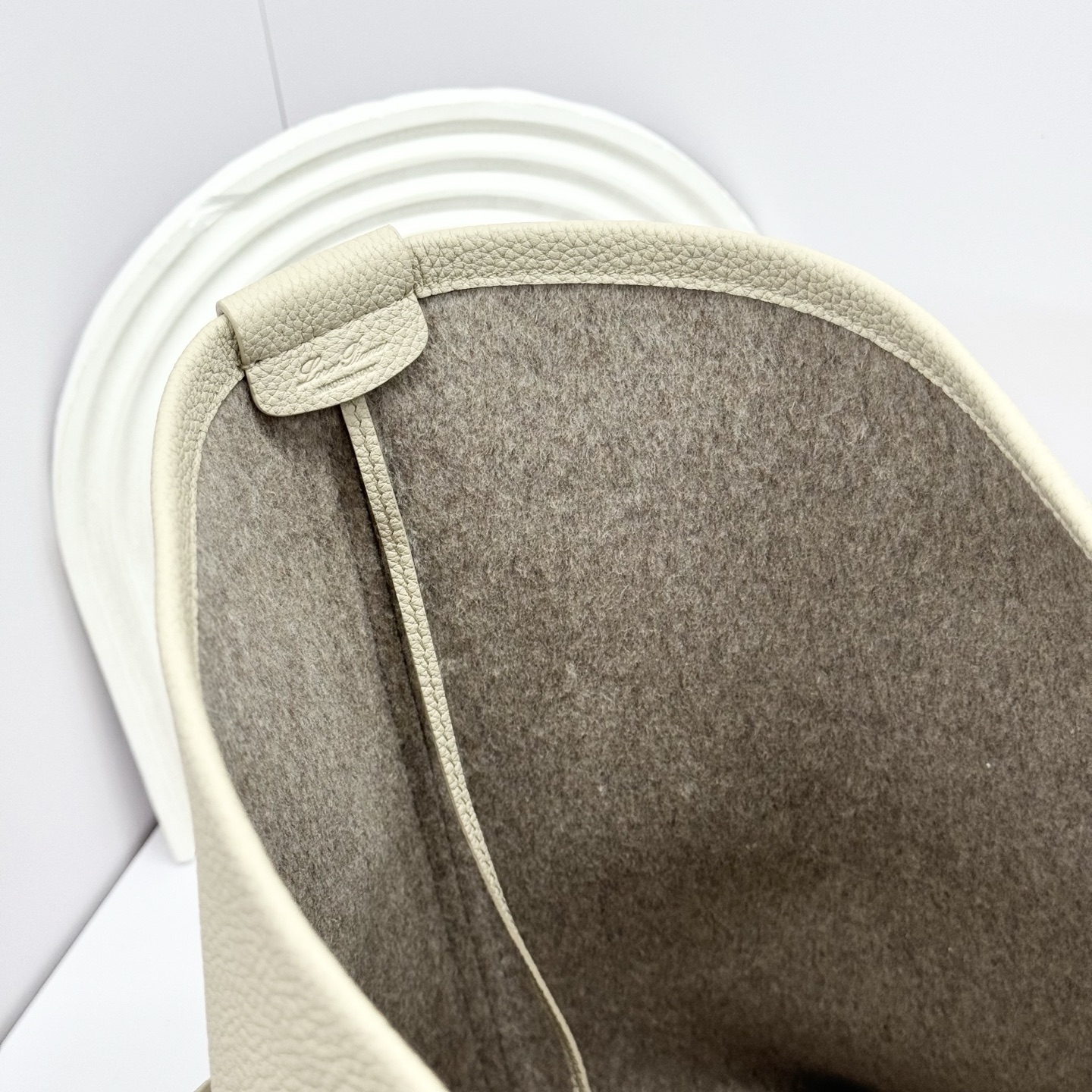 Loro Piana Ghiera Shopper Small Calfskin Dried Taragon/Sun Gold | Loro